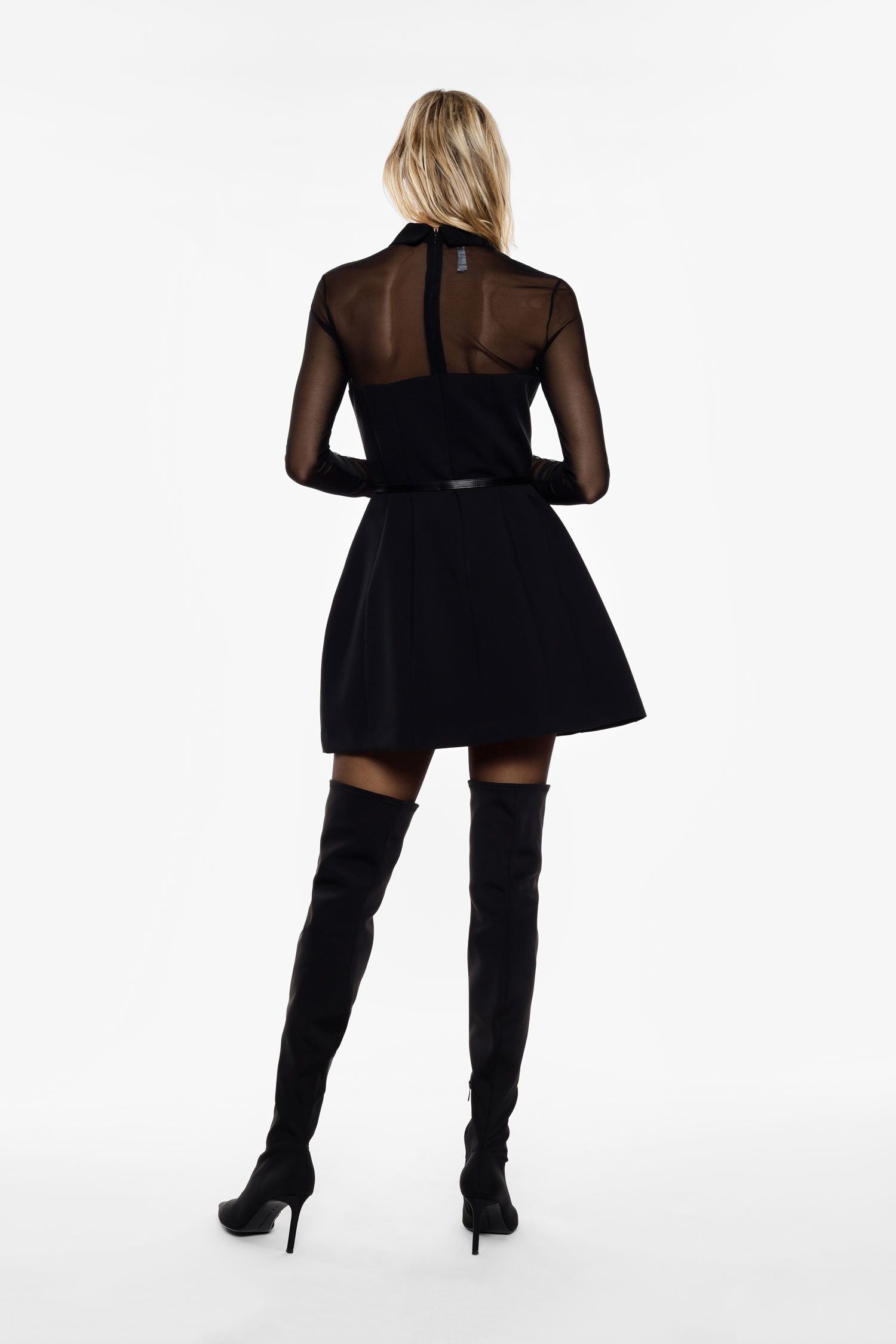 Imperial - Abito corto con maniche trasparenti e cintura