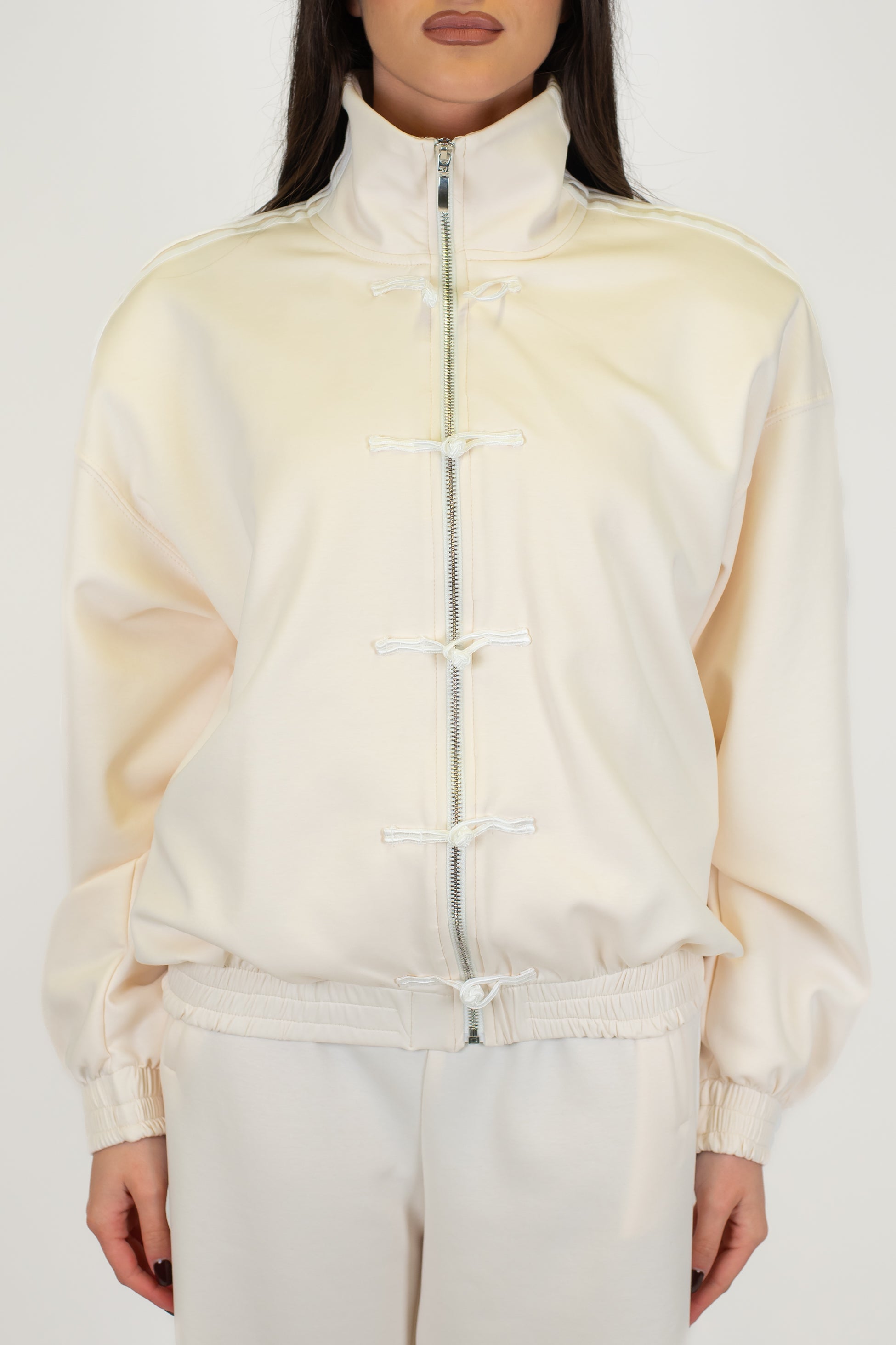 Tensione in - Felpa con alamari e chiusura zip