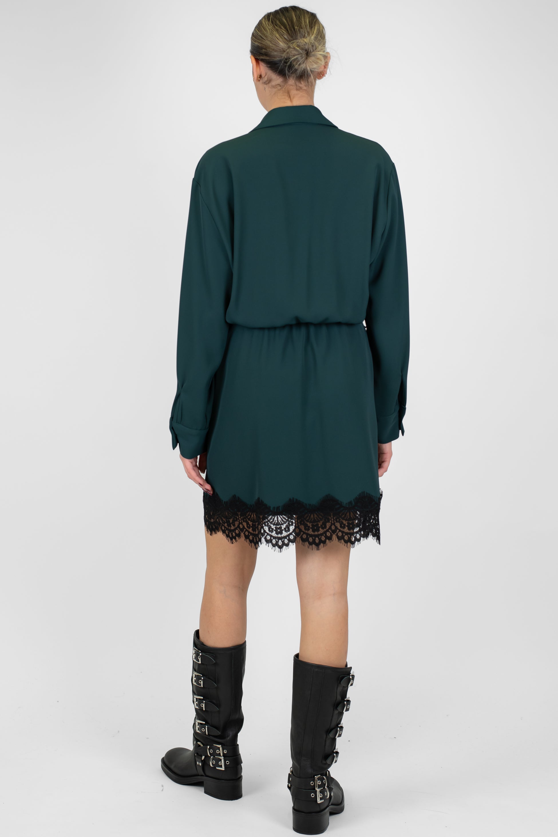 Tensione in - Abito corto tessuto fluido con inserti in pizzo