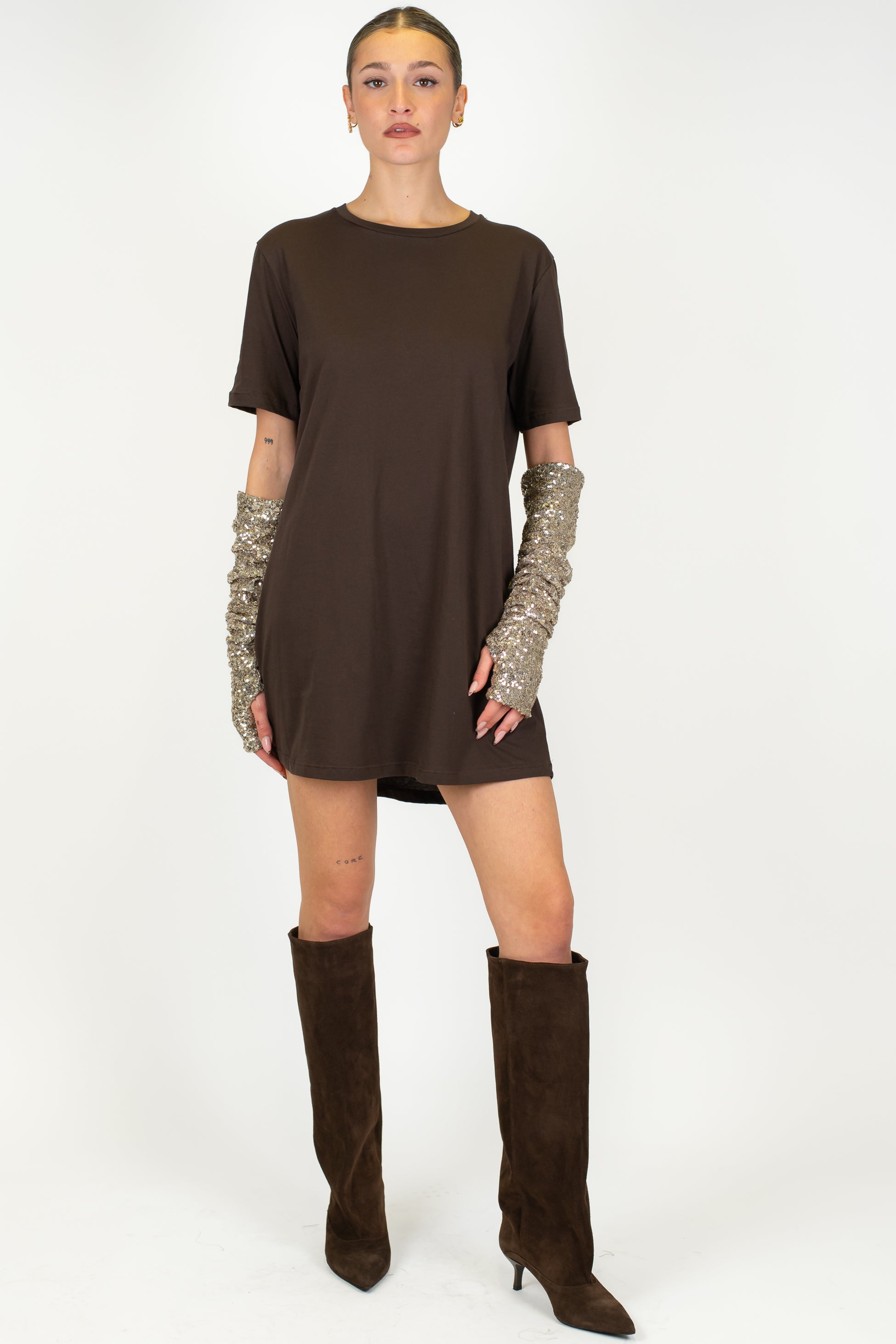 Tensione in - Abito con maniche paillettes