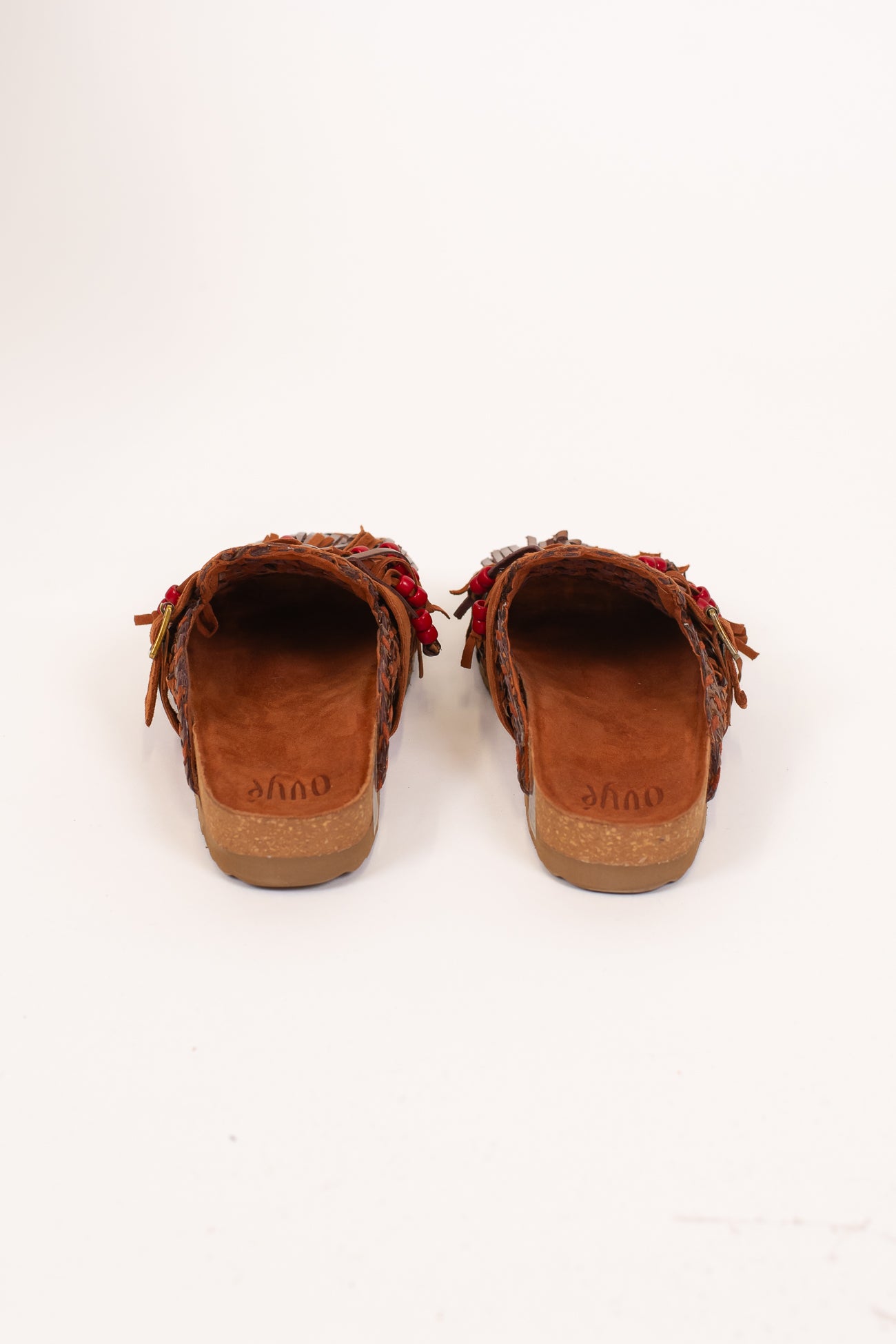Ovyé - Mules in suede con frange a contrasto e perline
