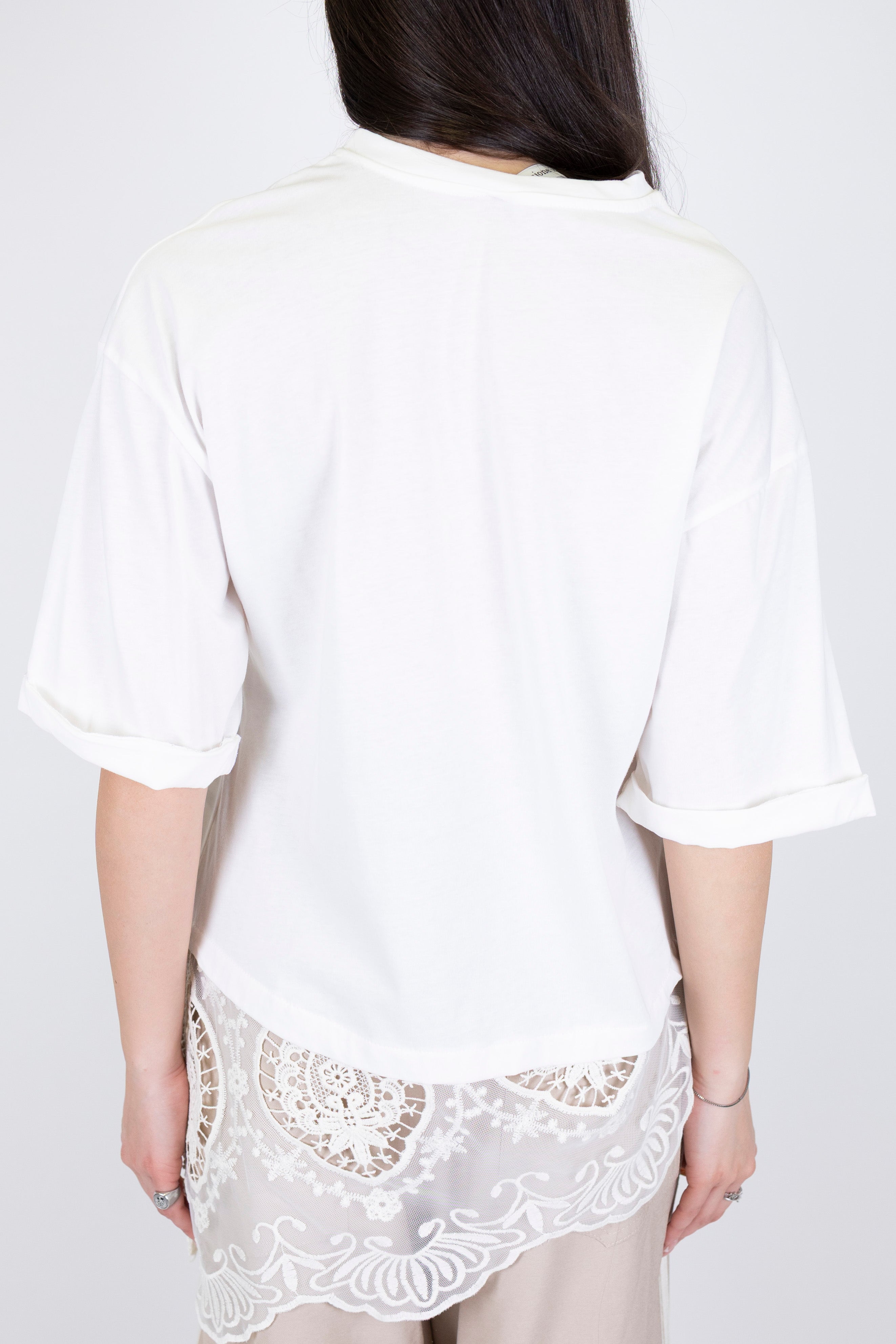Tensione in - T-shirt over con estensione in pizzo asimmetrico