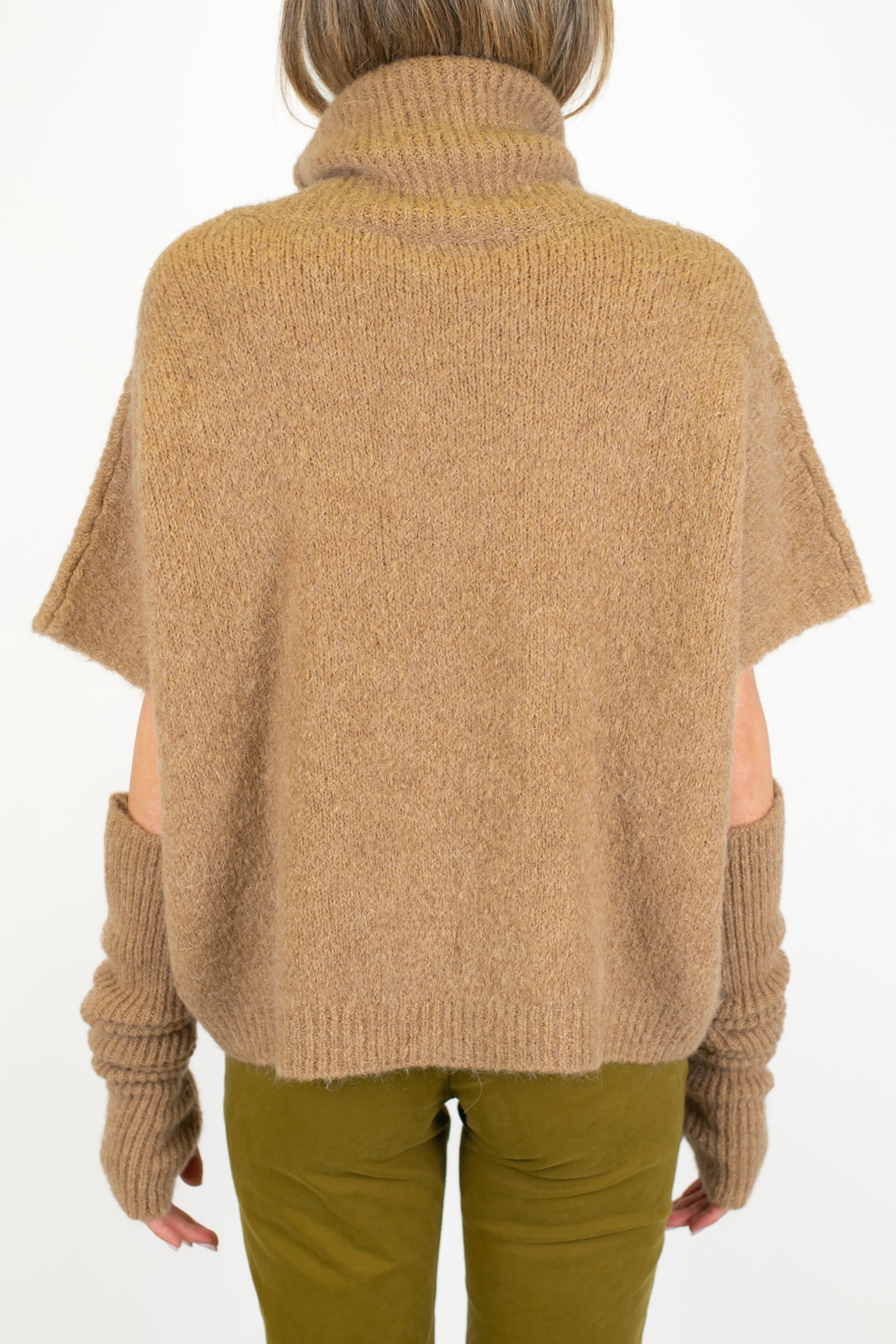 Motel - Dolcevita in misto lana con manicotti