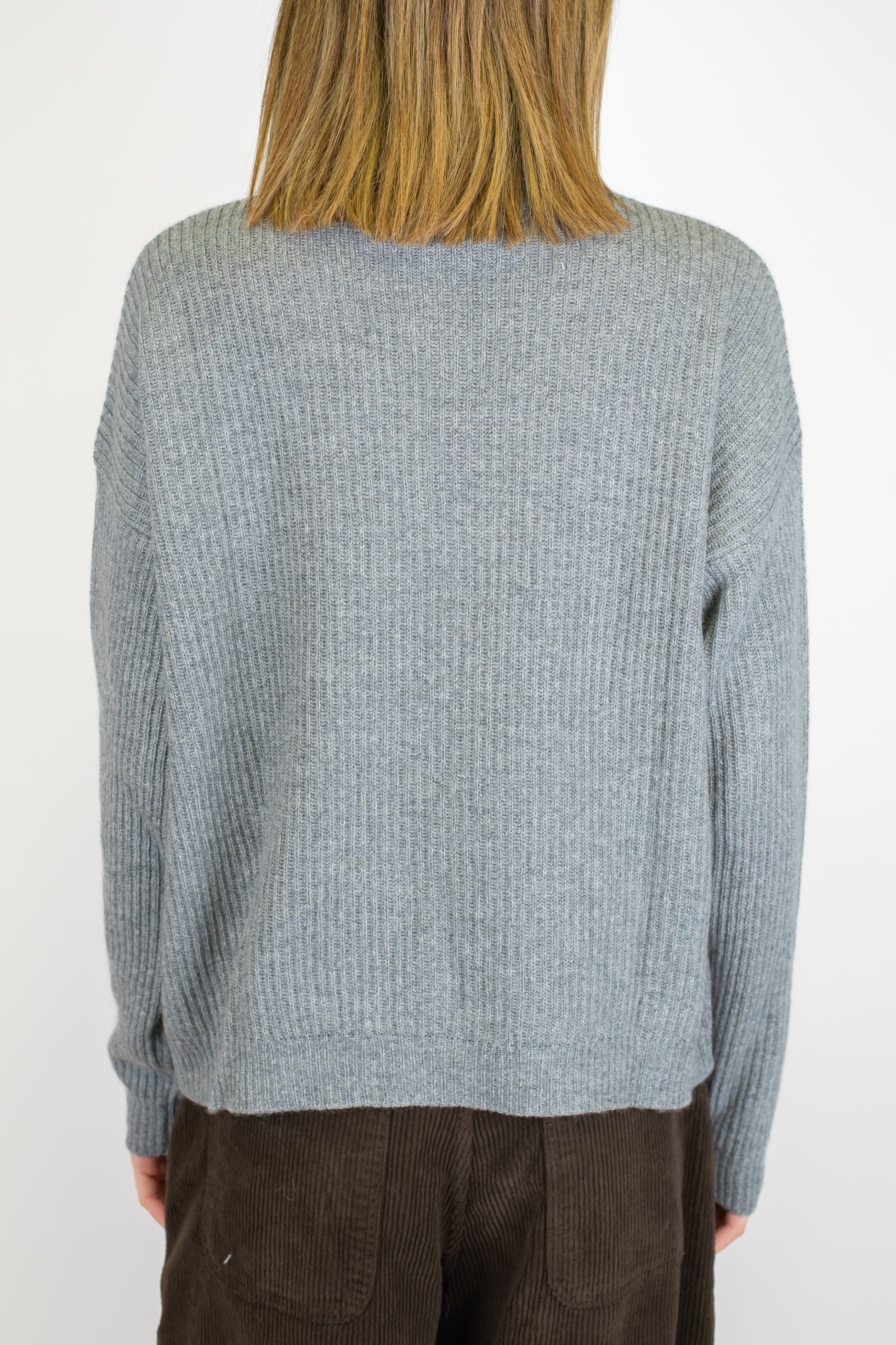 Tensione in - Dolcevita a costine in misto lana e cashmere