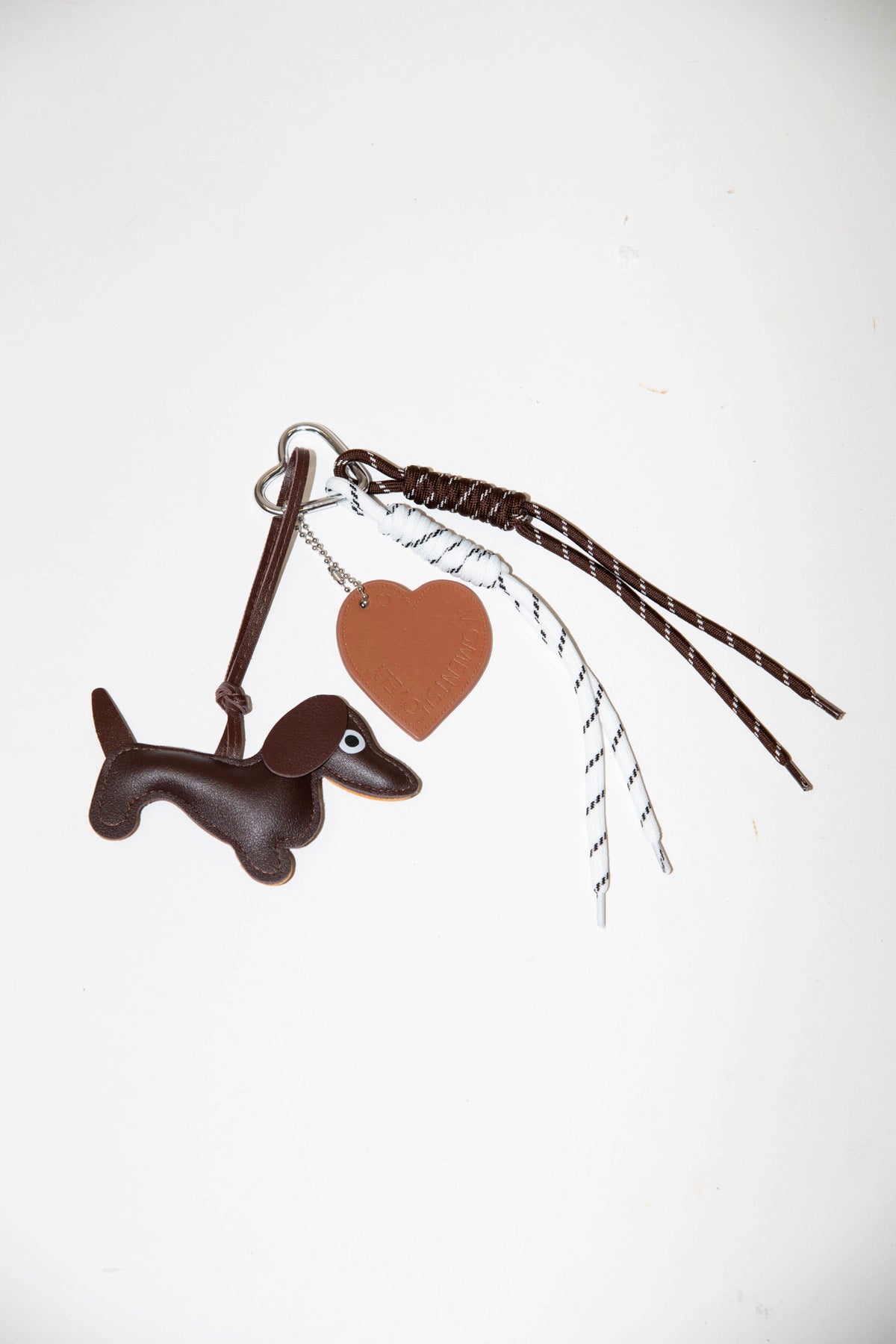 Motel - Charm con bassotto e cuore a contrasto