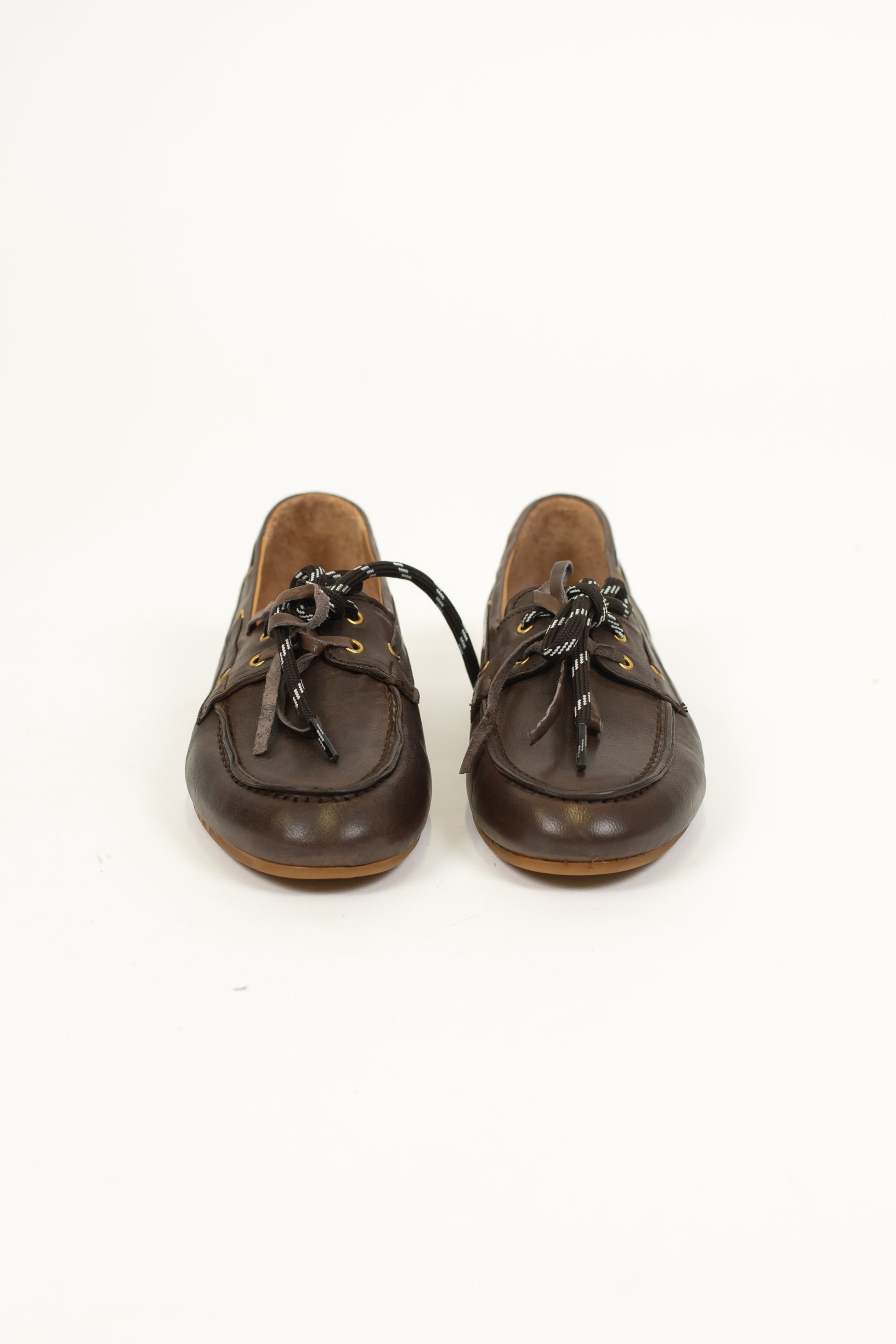 Ovyé - Mocassino in pelle spalmata vintage con lacci