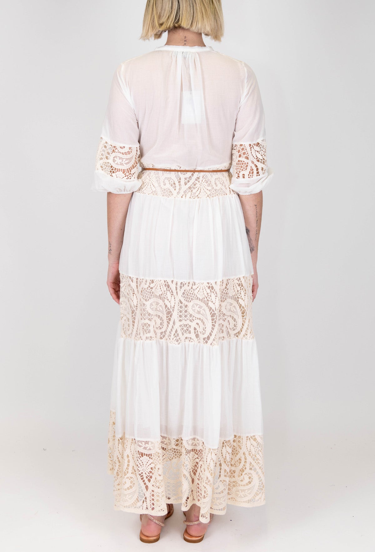 Motel - Abito lungo scollo a V in mussola di cotone e dettagli ricamati in crochet