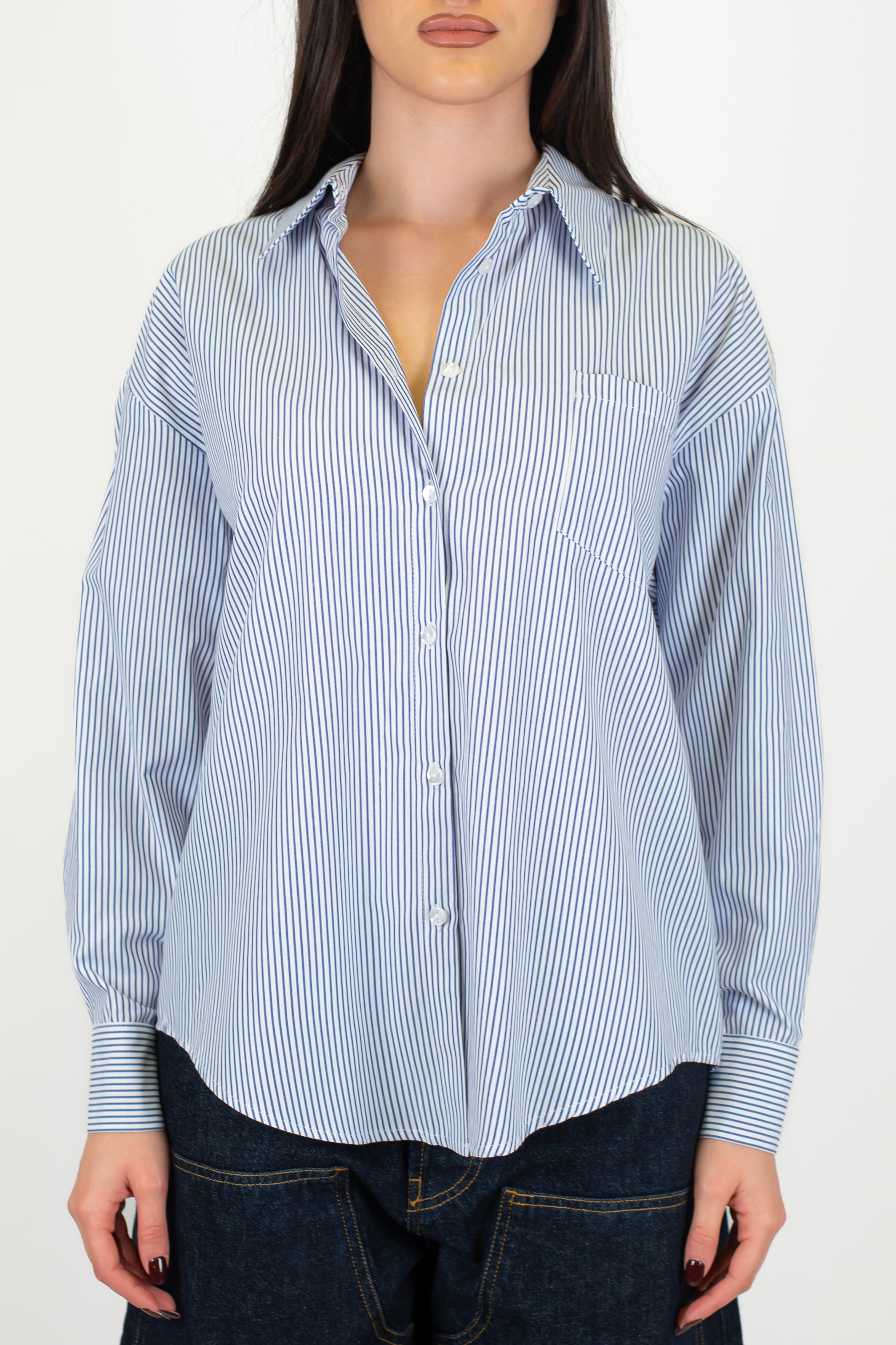 Tensione in - Camicia fantasia righe con taschino e asimmetria fronte-retro