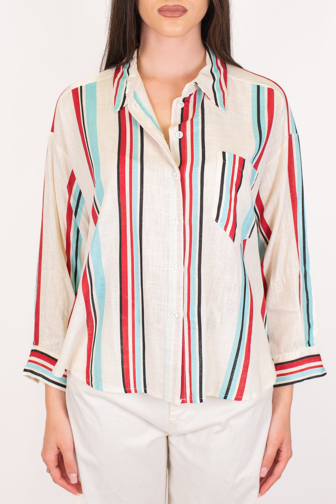 Tensione in - Camicia fantasia righe a contrasto in misto lino con taschino
