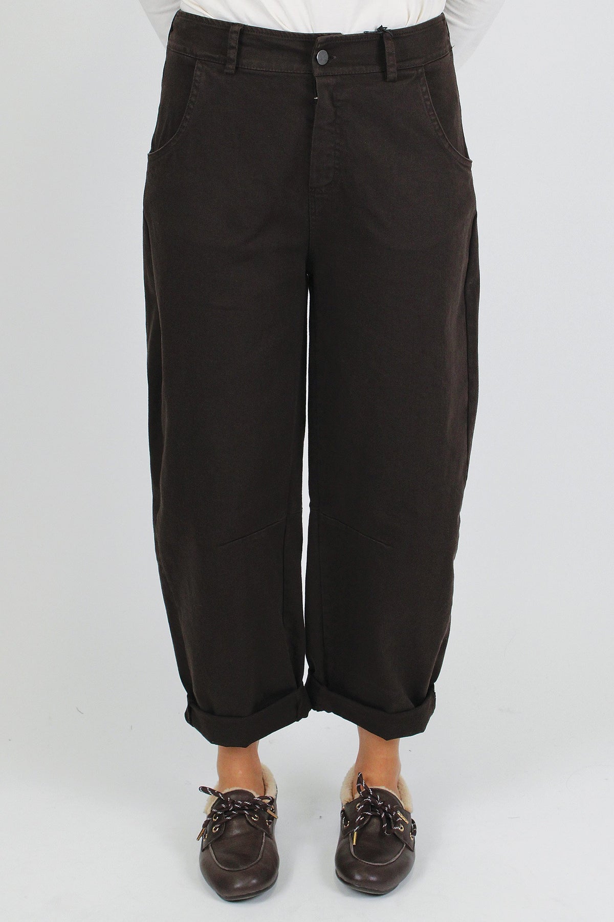 Tensione in - Pantalone balloon in denim colorato