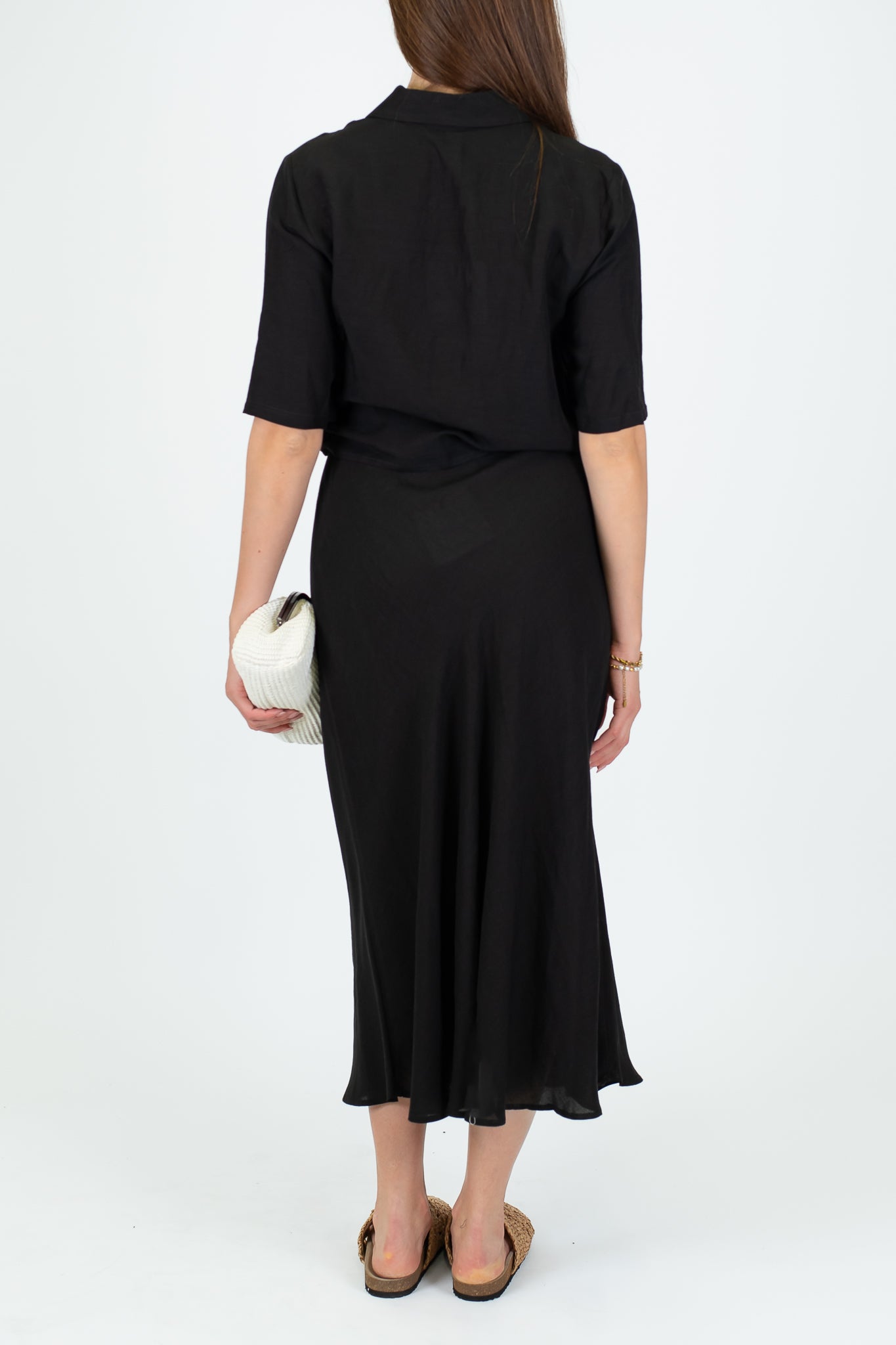 Tensione in - Coordinato in misto viscosa e lino con camicia crop mezzamanica e gonna con elastico in vita