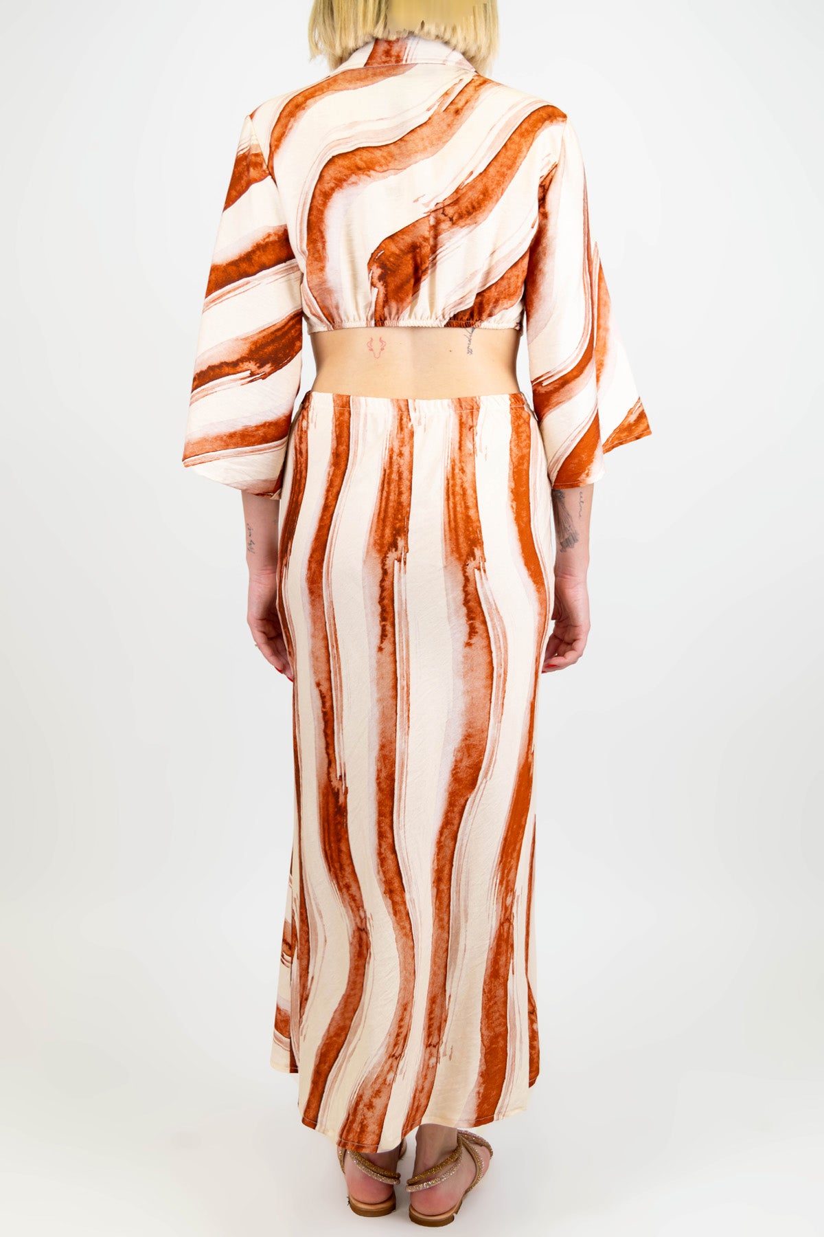 Haveone - Abito lungo fantasia righe astratte cut-out con scollo a V e laccio