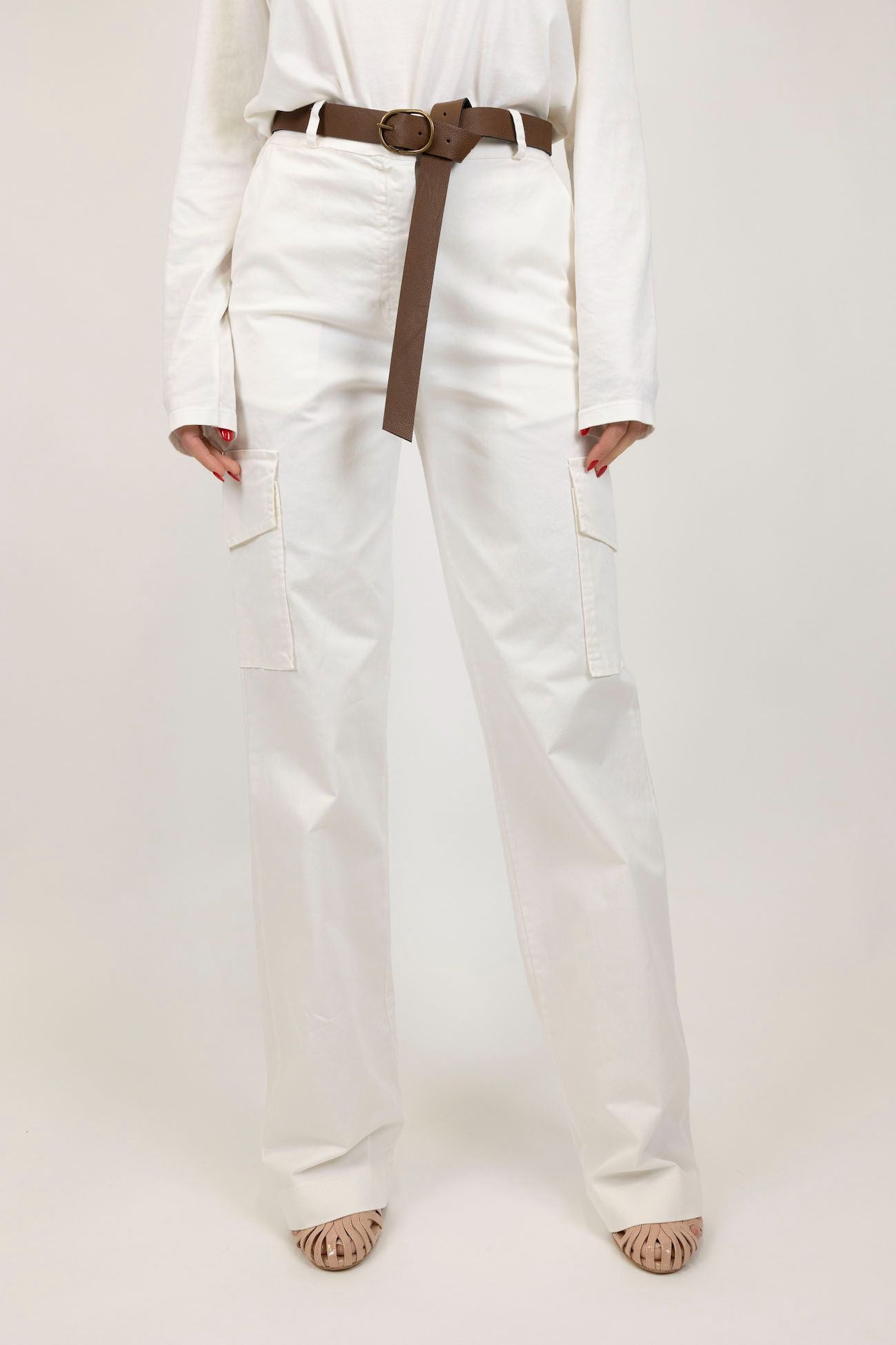 Tensione in - Pantalone cargo con cintura in pelle
