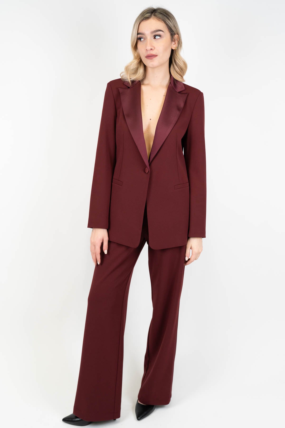 Tensione in -Pantalone palazzo con banda laterale in raso