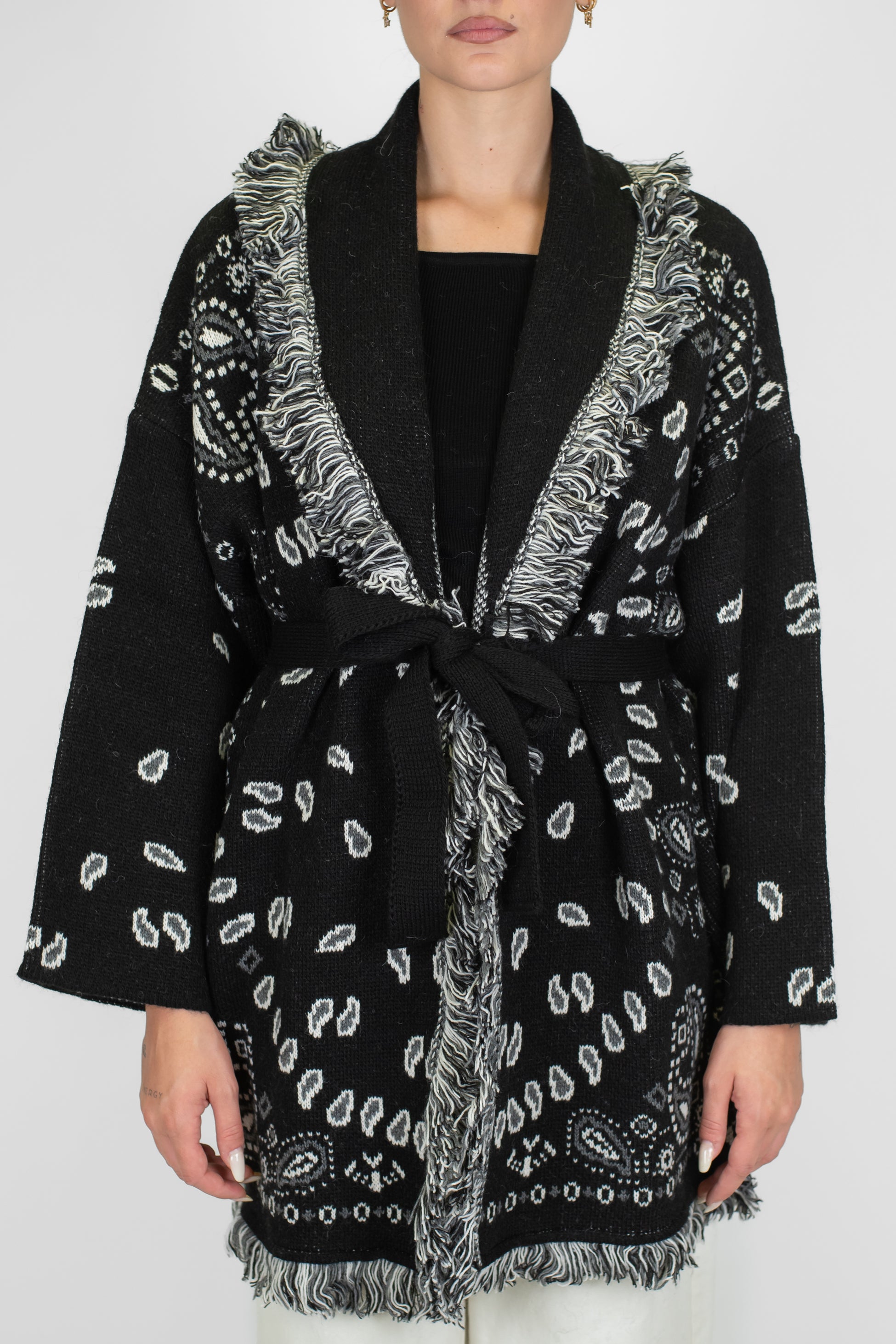 Tensione in - Cardigan in misto lana fantasia bandana con frange