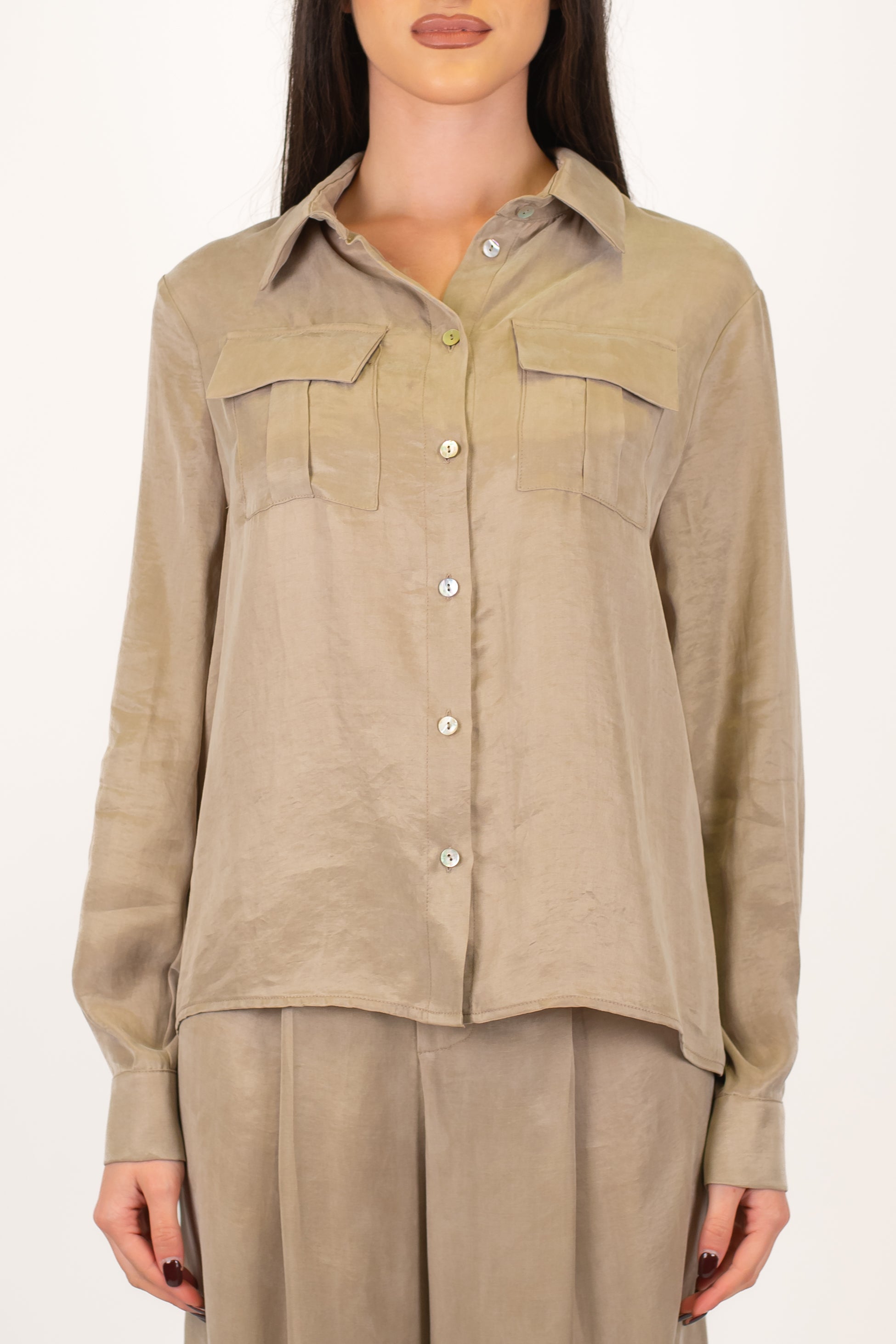 Tensione in - Camicia in lyocell effetto seta con taschini