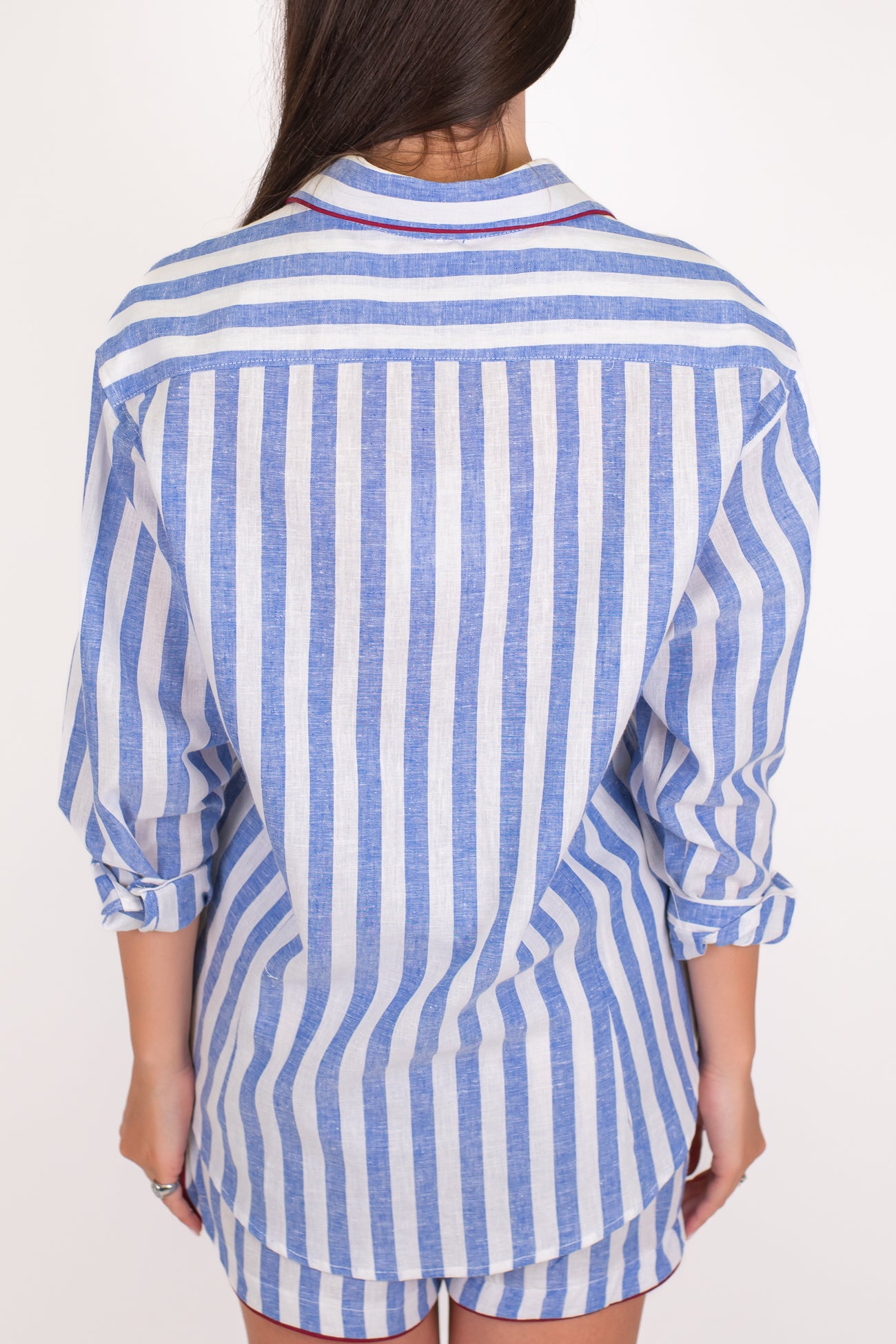 Tensione in - Camicia fantasia a righe in misto lino con profilo a contrasto