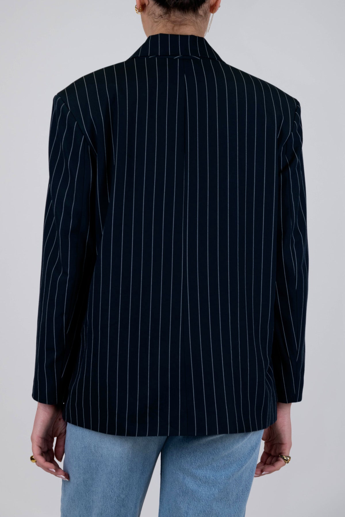 Tensione in - Giacca a scatola doppiopetto gessata con patch