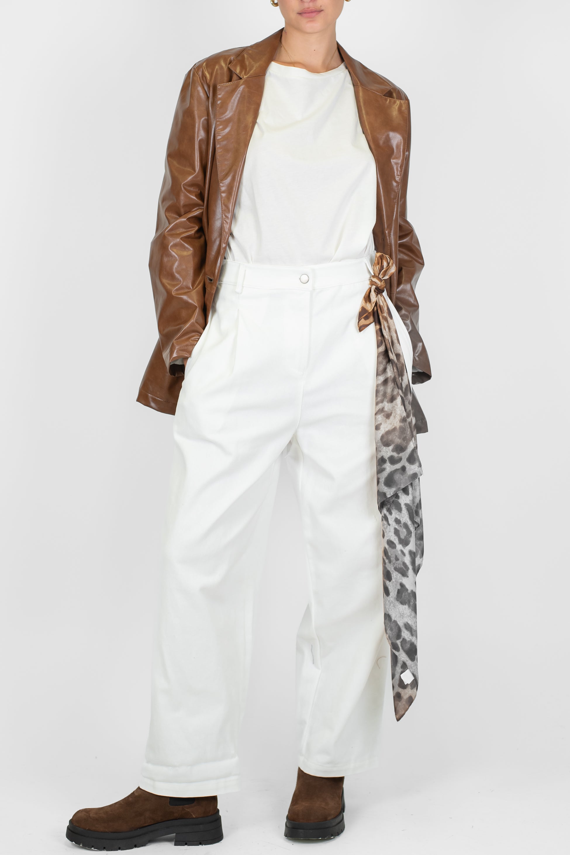 Motel - Pantalone regular in denim colorato