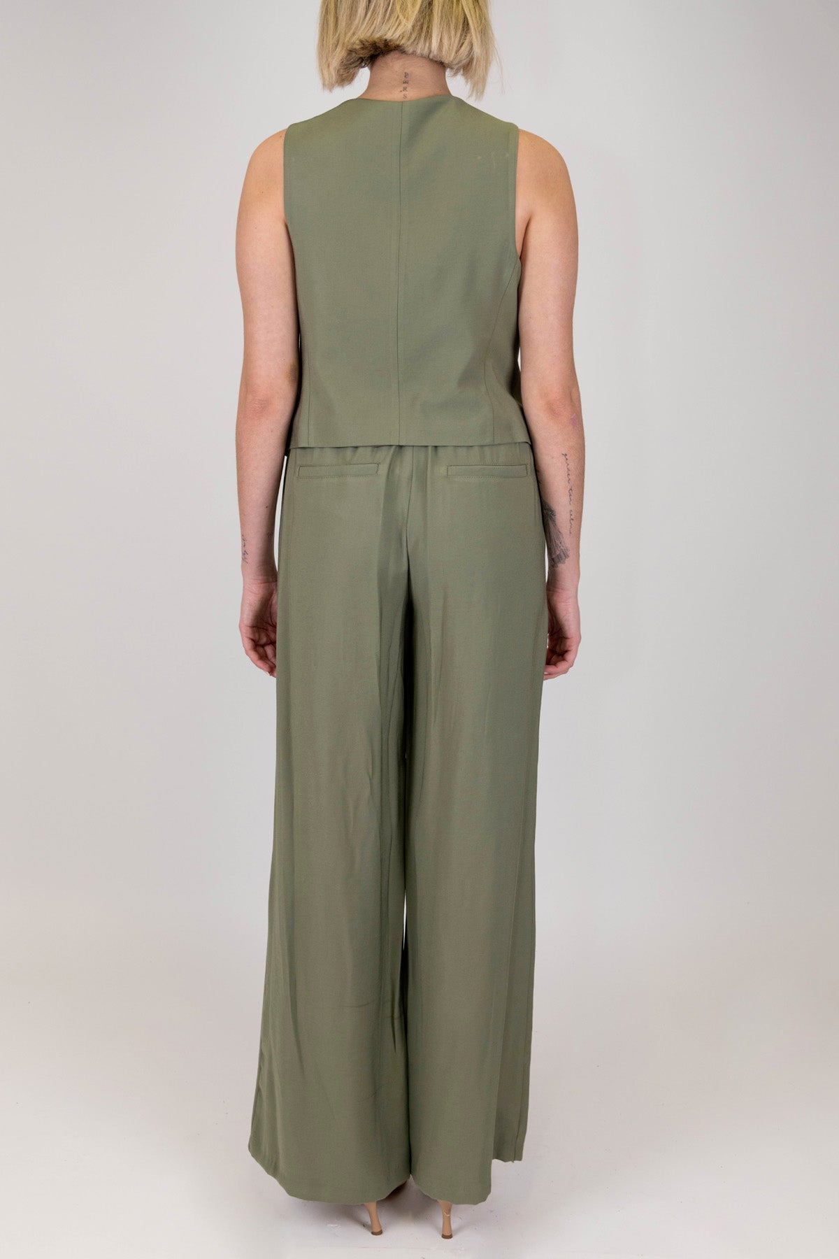 Tensione in - Coordinato gilet e pantalone palazzo