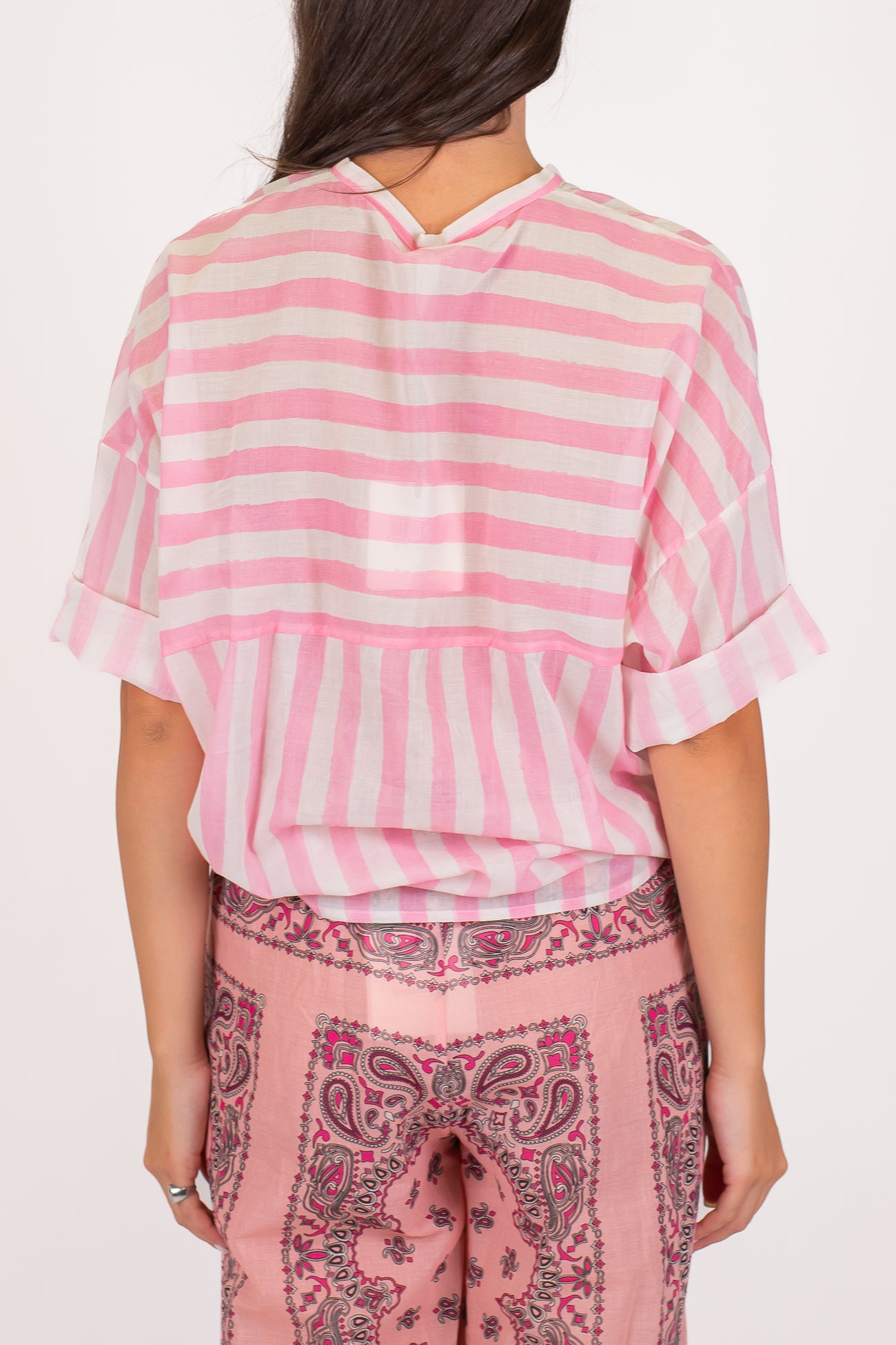 Tensione in - Camicia in mussola di cotone fantasia righe