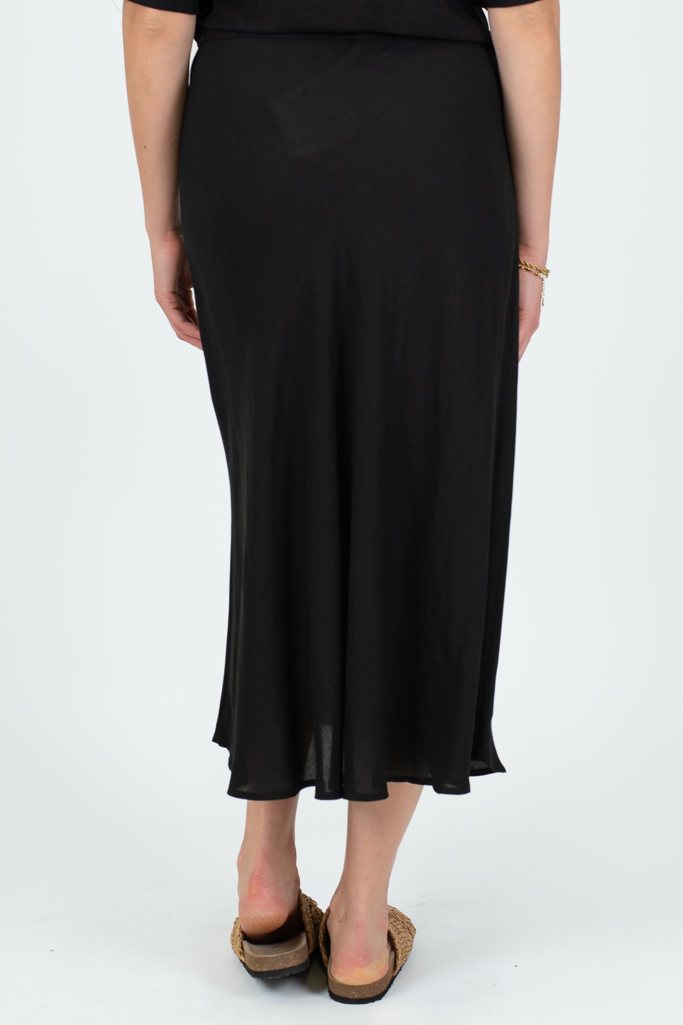 Tensione in - Coordinato in misto viscosa e lino con camicia crop mezzamanica e gonna con elastico in vita