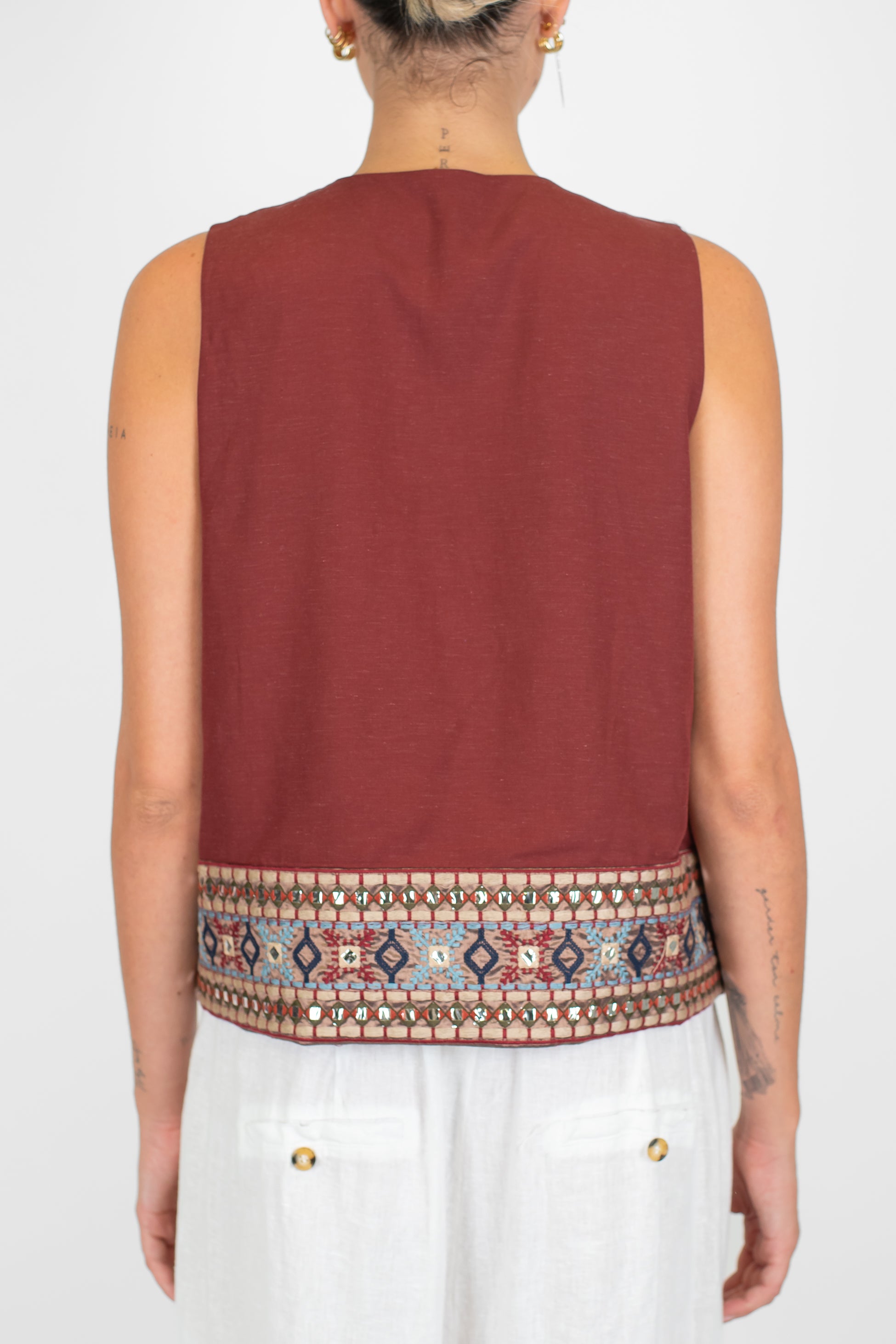 Motel - Gilet con lacci in misto lino/visosa con applicazioni sul profilo