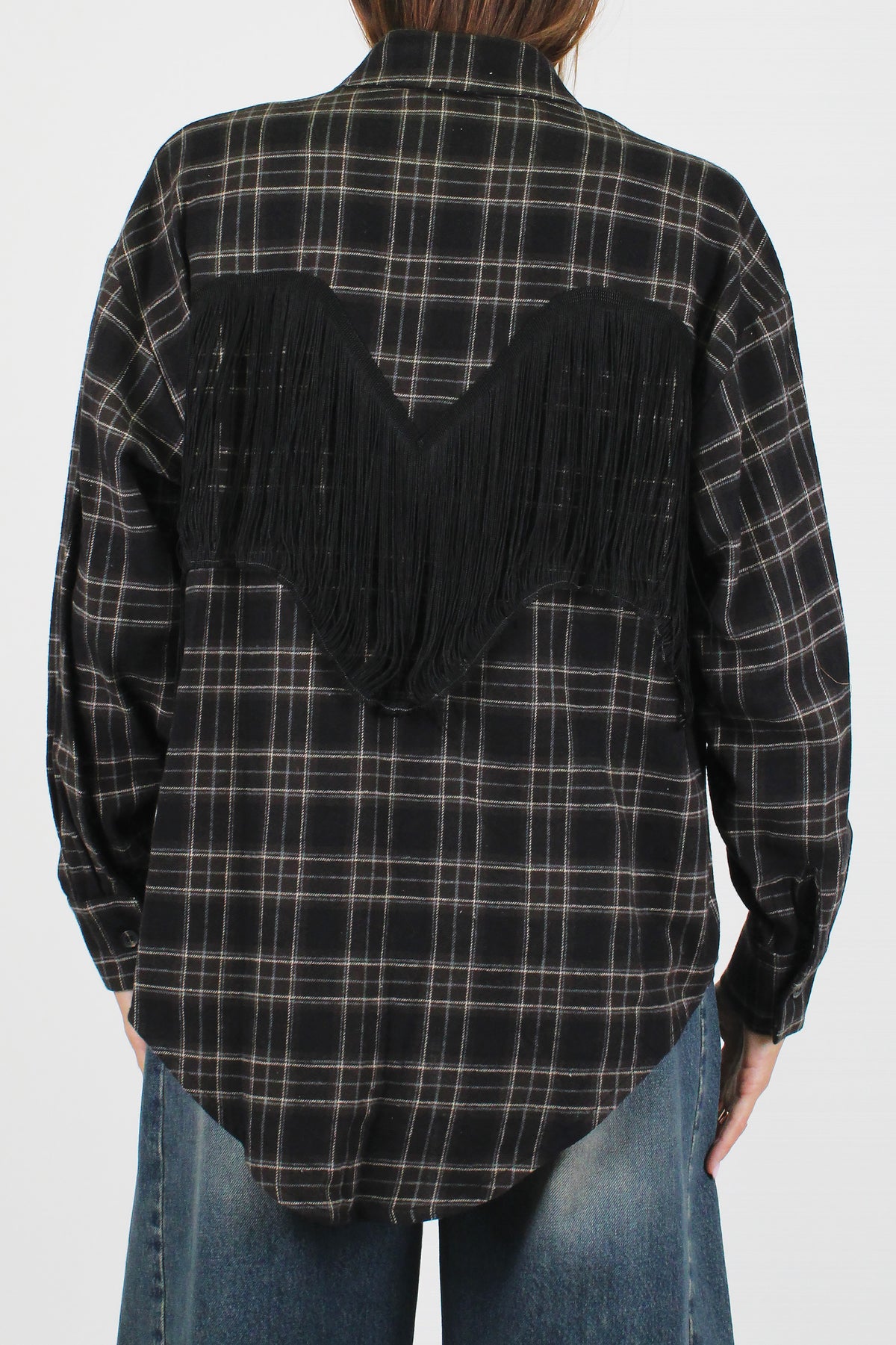 Tensione in - Camicia over fantasia check con frange fronte-retro