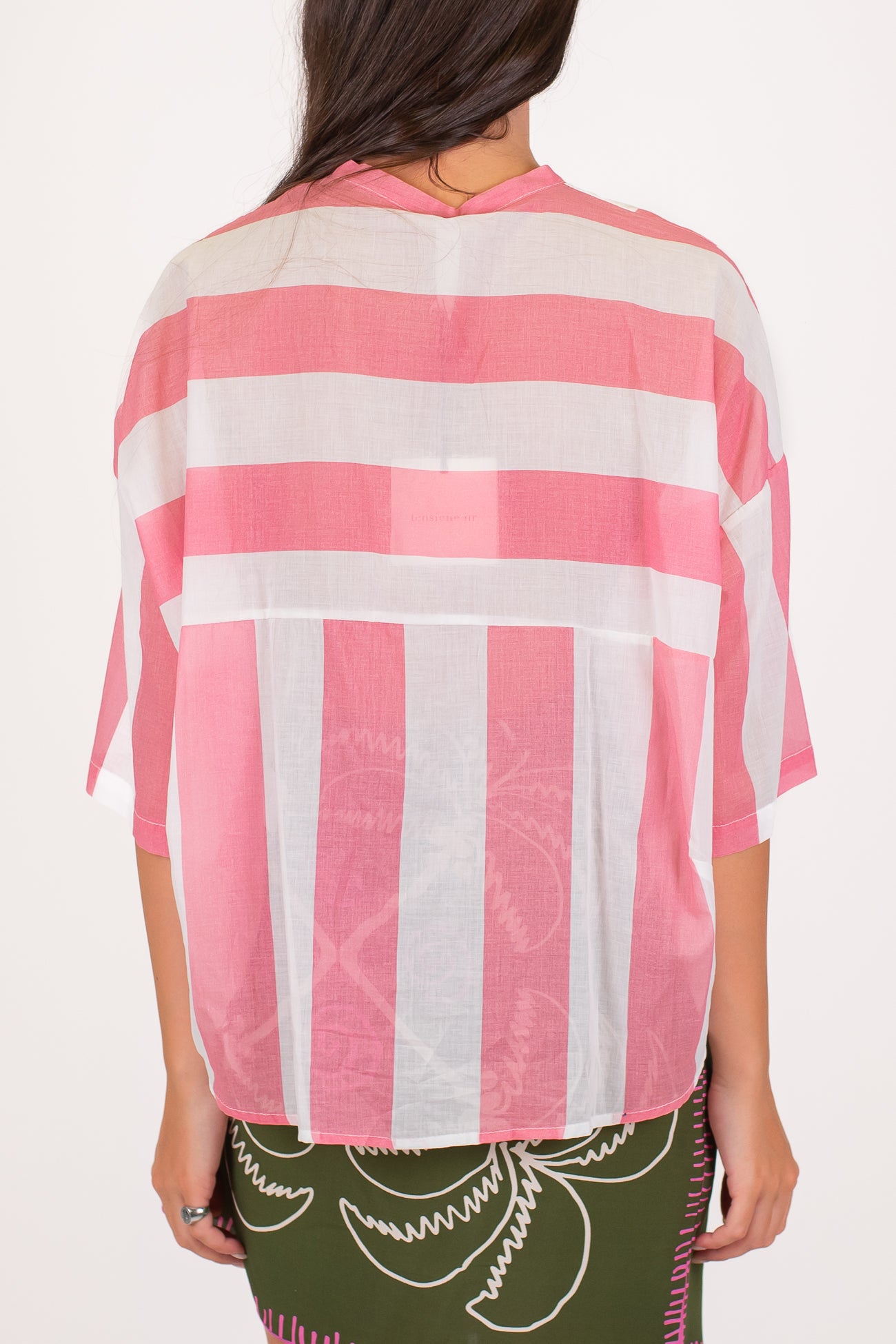 Tensione in - Camicia over mezzamanica fantasia a righe in mussola di cotone con collo coreano