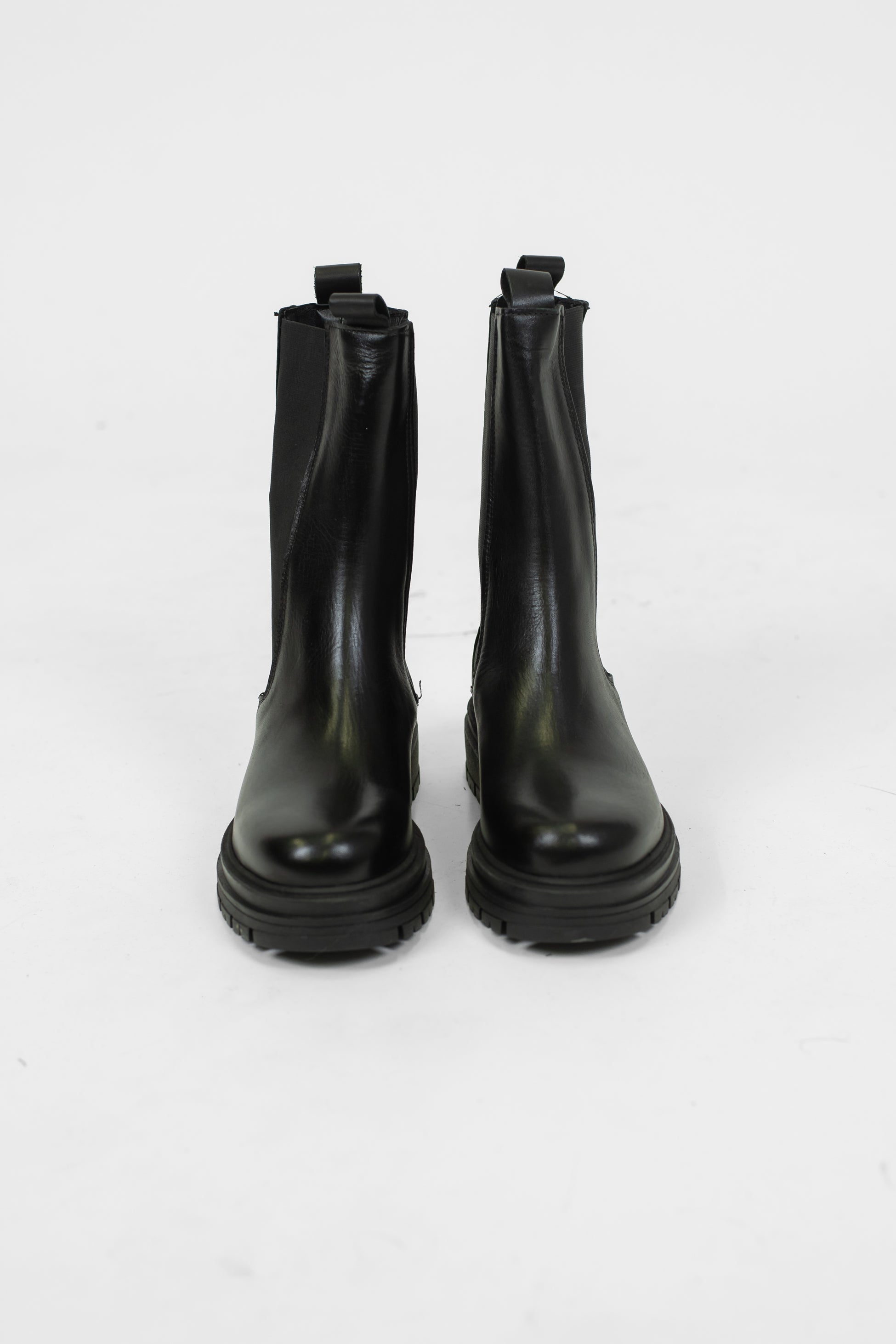 Ovyé - Stivaletto chelsea in pelle con fasce elastiche laterali