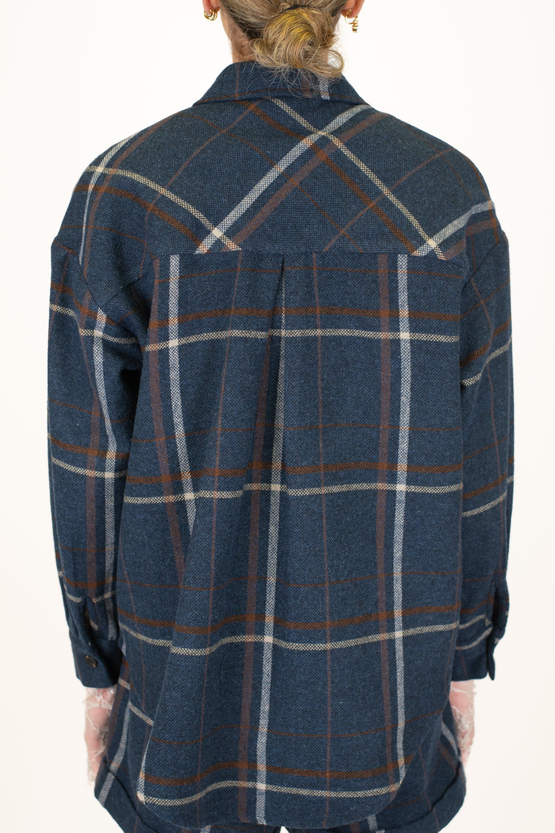 Tensione in - Camicia over fantasia quadri in misto lana con taschino