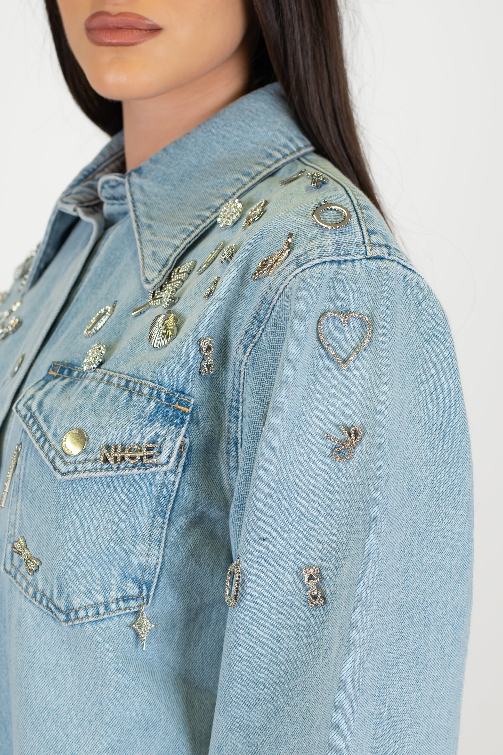 Kontatto - Giacca di jeans con applicazioni charms