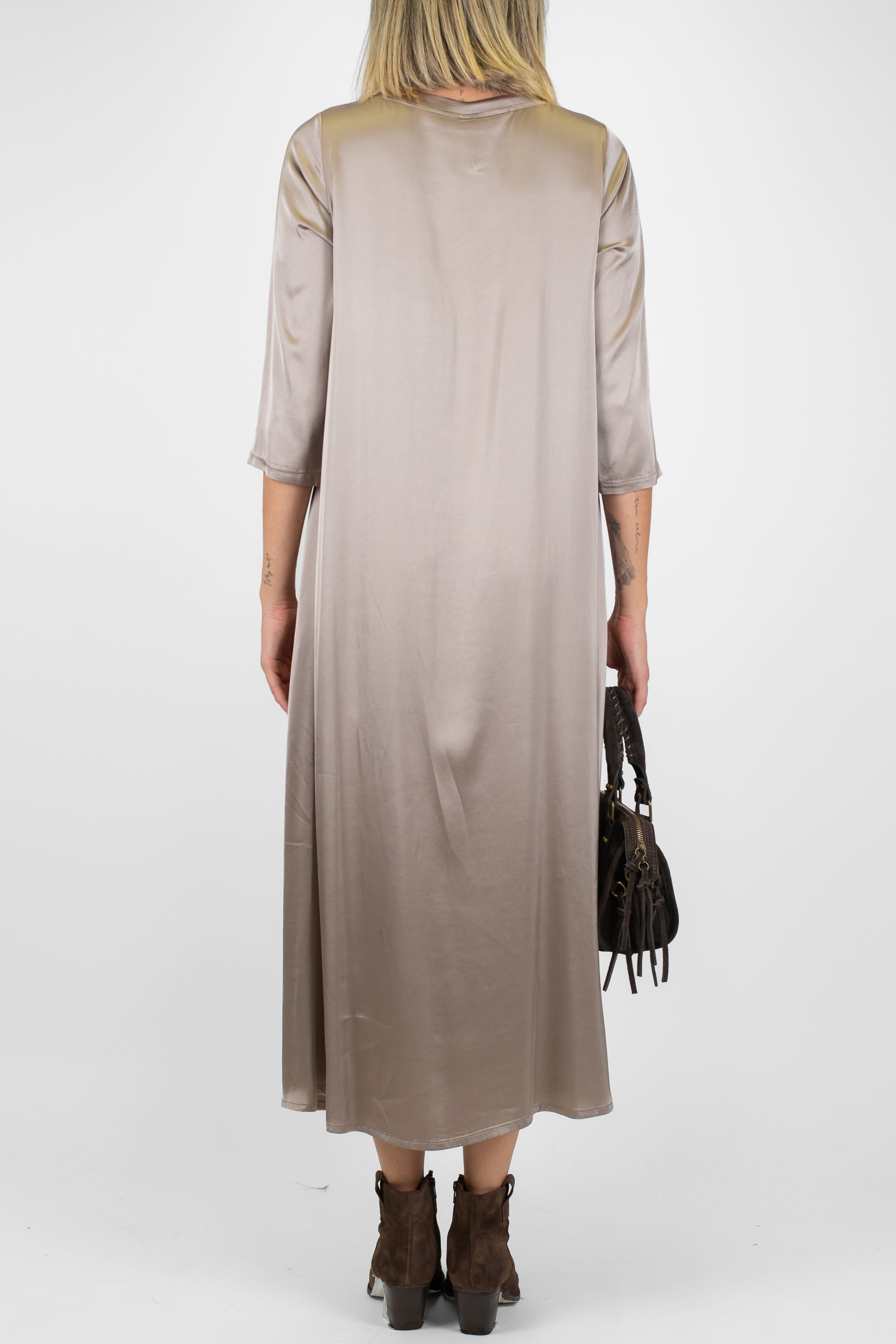 Tensione in - Abito lungo in viscosa con manica tre quarti