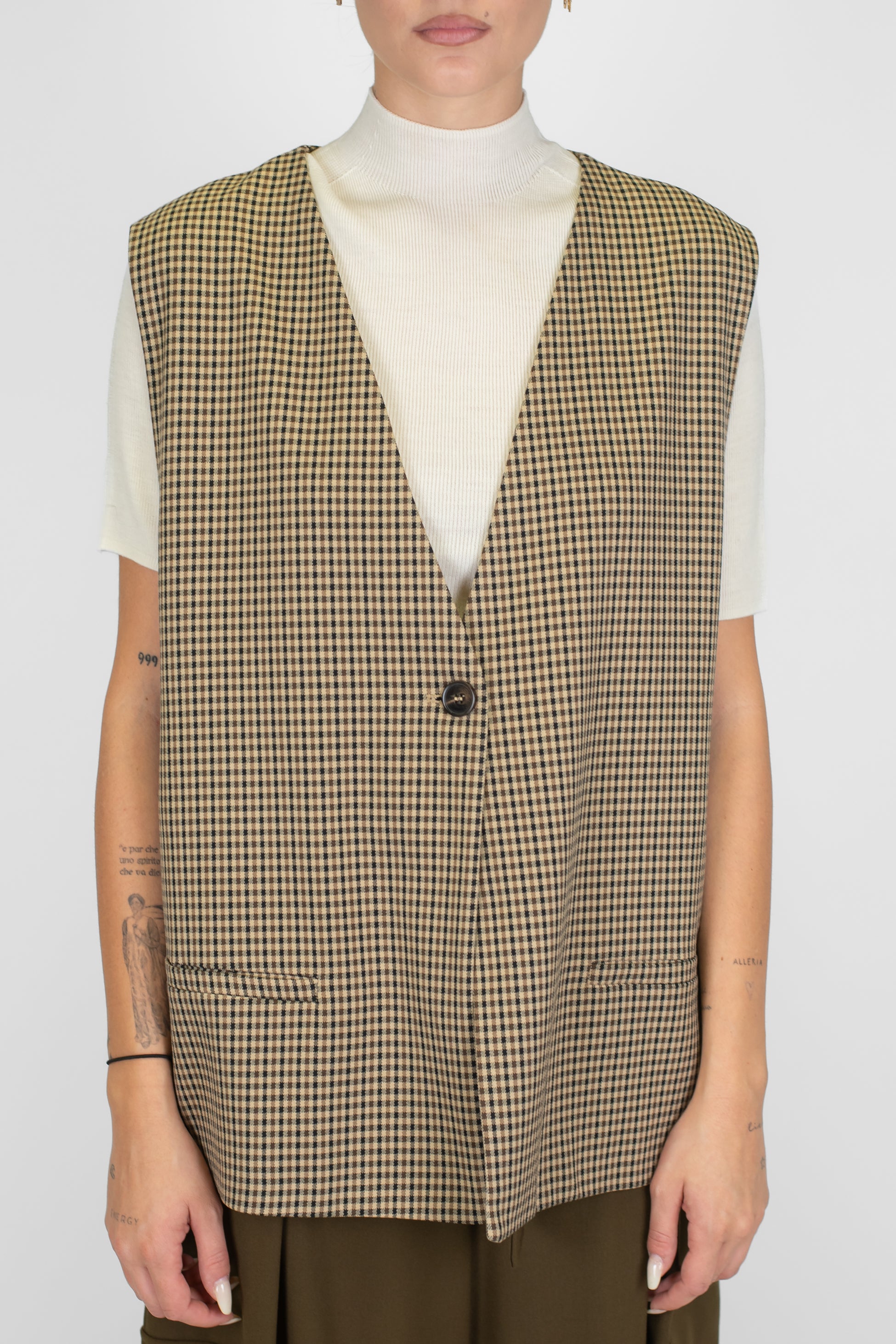 Tensione in - Gilet lungo over microfantasia quadri con chiusura ad un bottone