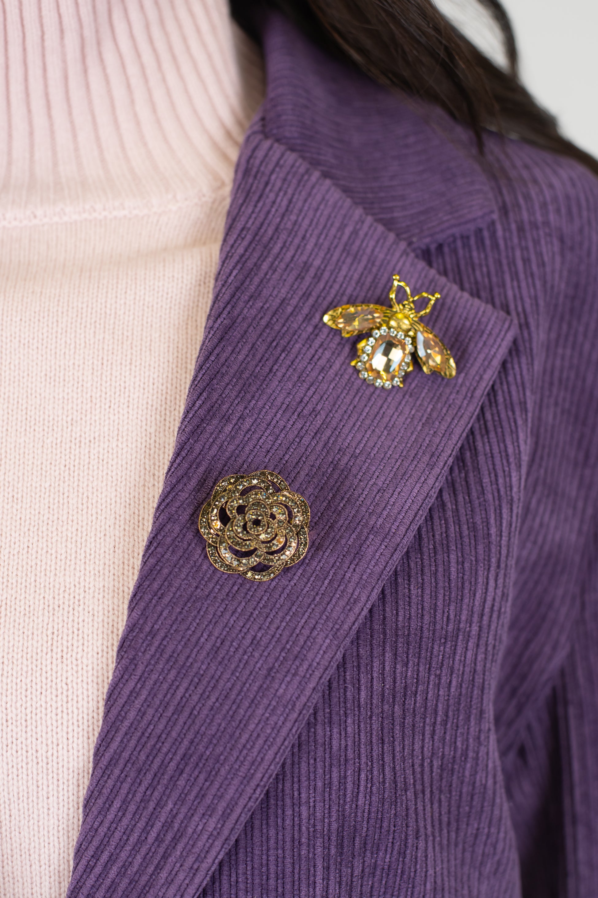 Motel - Giacca monopetto in velluto a coste con spille sul rever