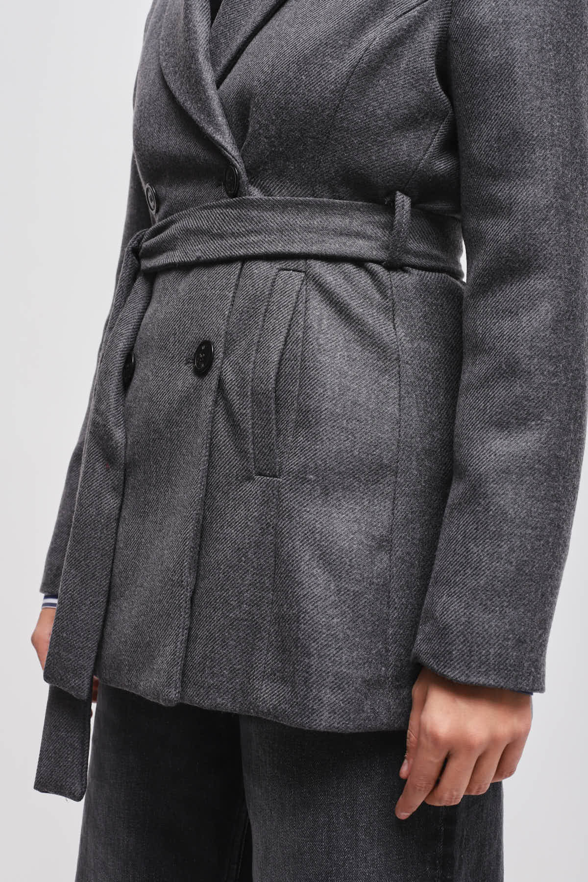 Maryley - Giacca doppiopetto tinta unita in misto lana con spalline e cintura in vita