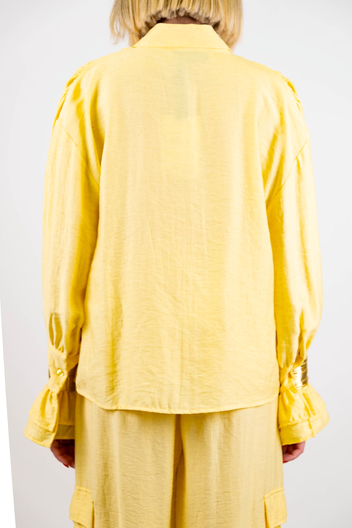 Haveone - Camicia over in misto lino con bracciali oro ai polsi