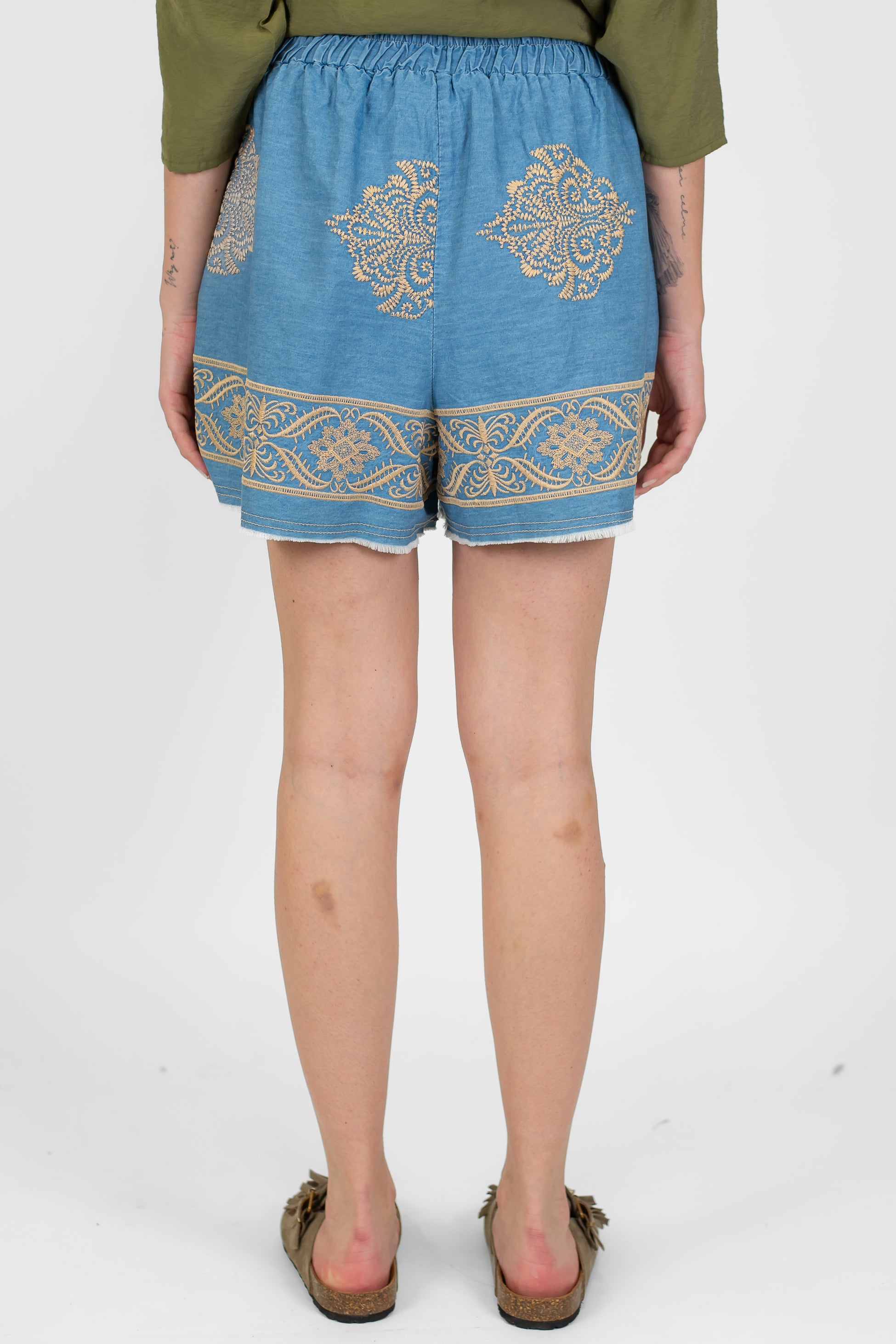 Motel - Shorts con coulisse e ricami a contrasto