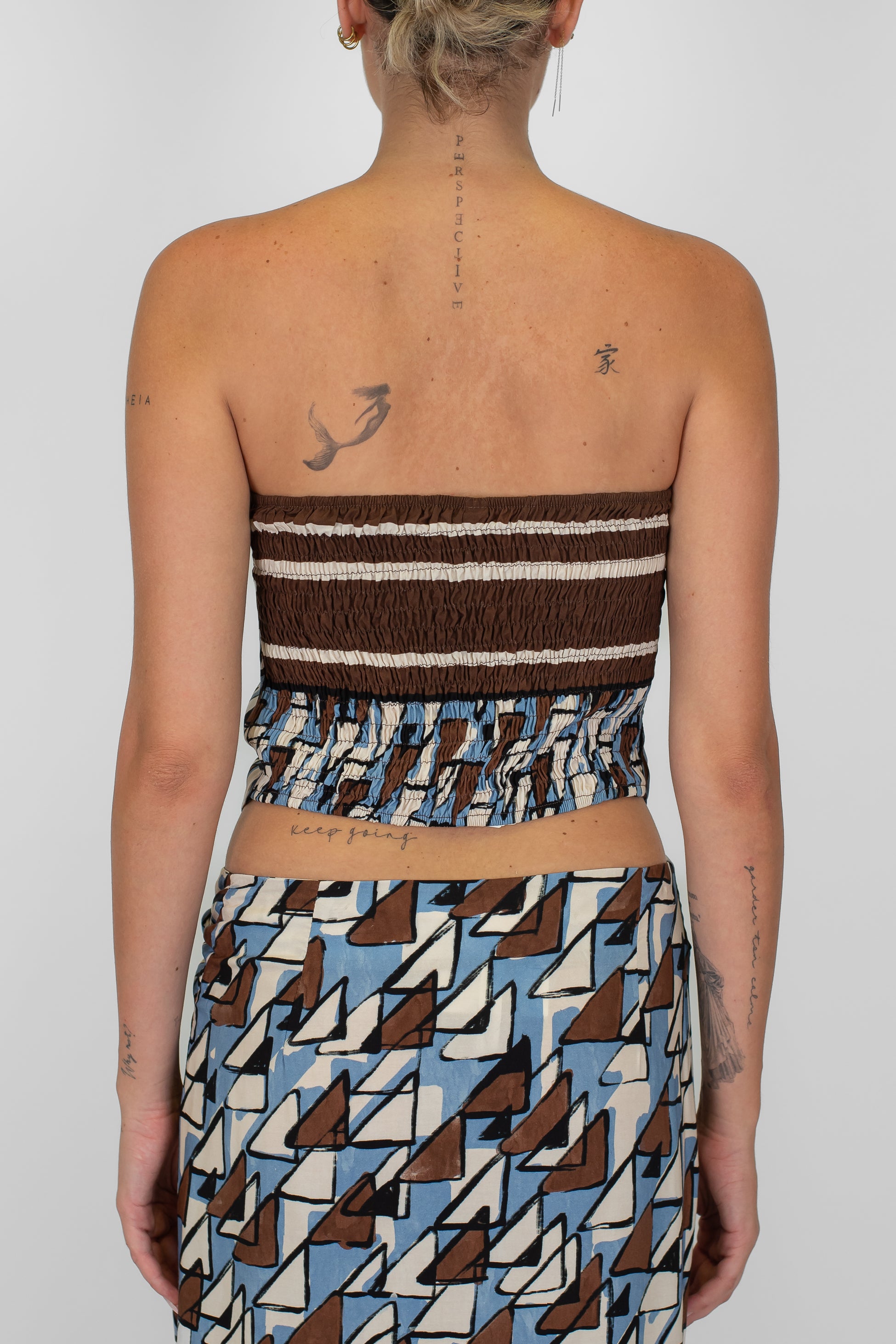 Tensione in - Top foulard fantasia astratta in viscosa