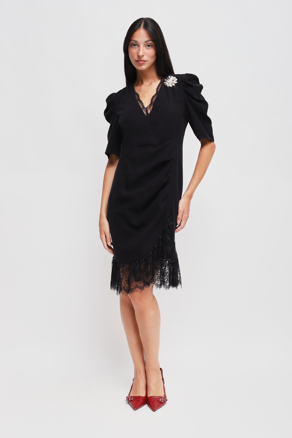 Maryley - Abito corto drappeggiato con dettaglio in pizzo