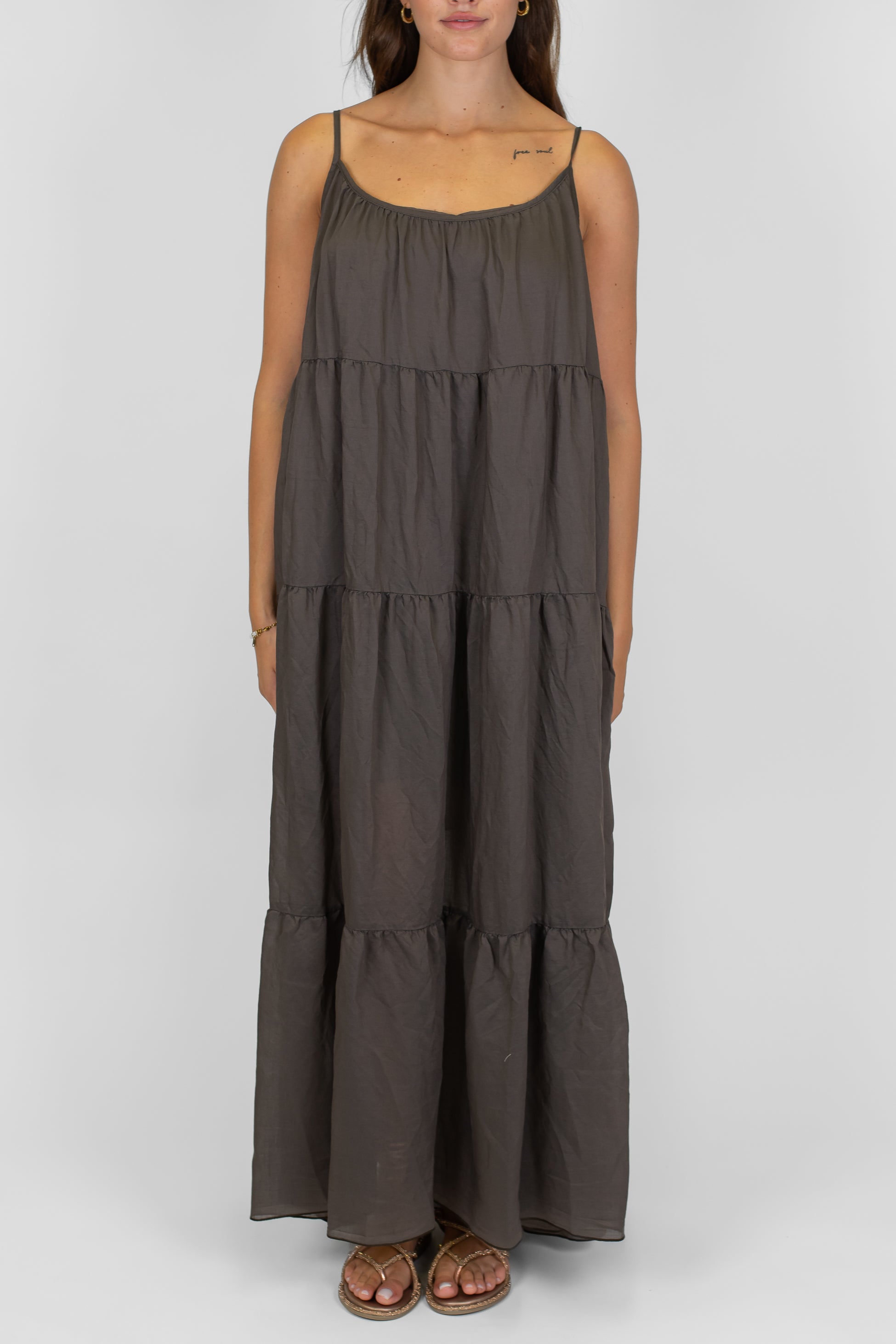 Motel - Abito lungo in lyocell con bretelline, balze e scollo sul retro