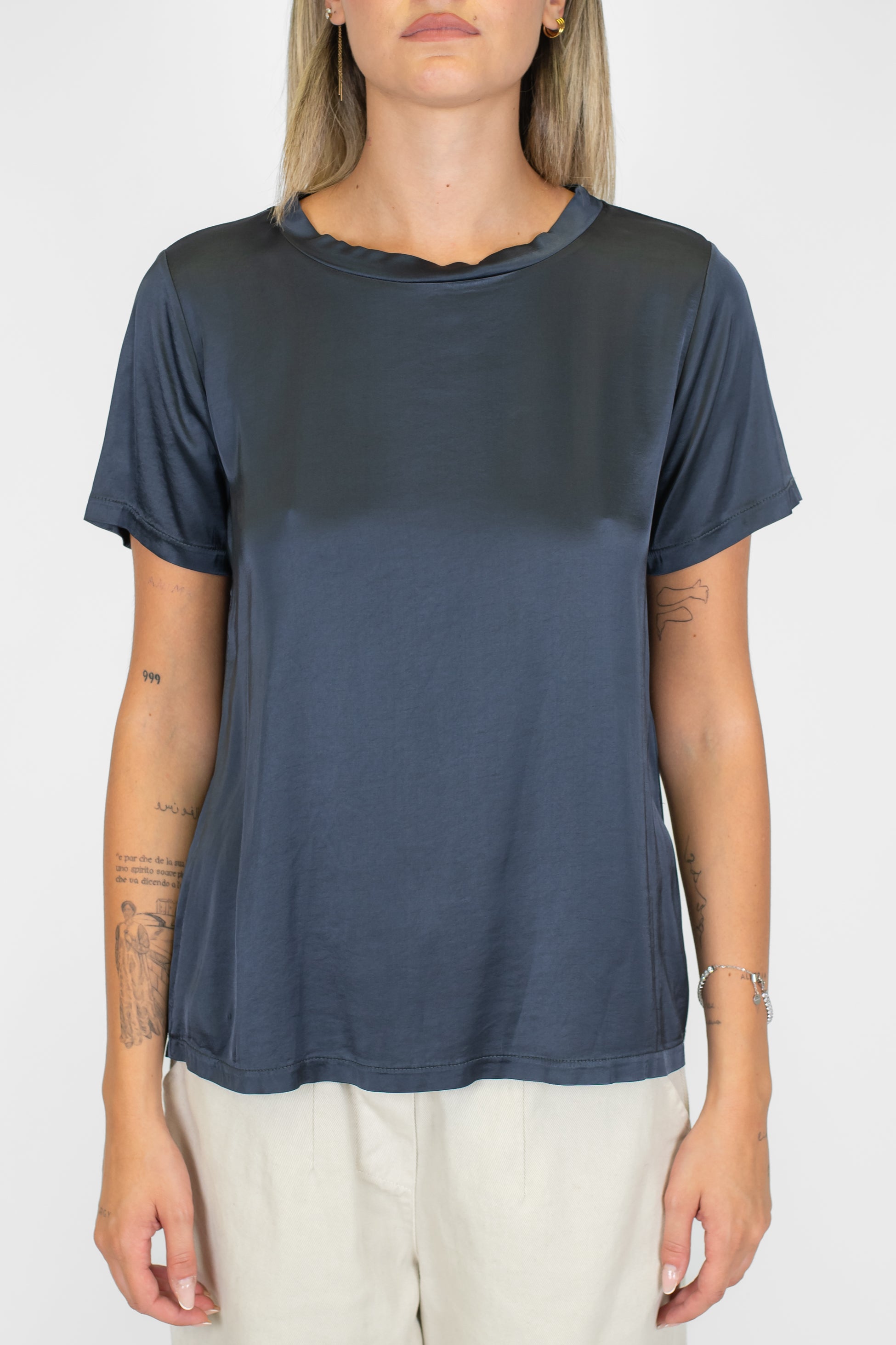 Tensione in - T-shirt mezzamanica in viscosa