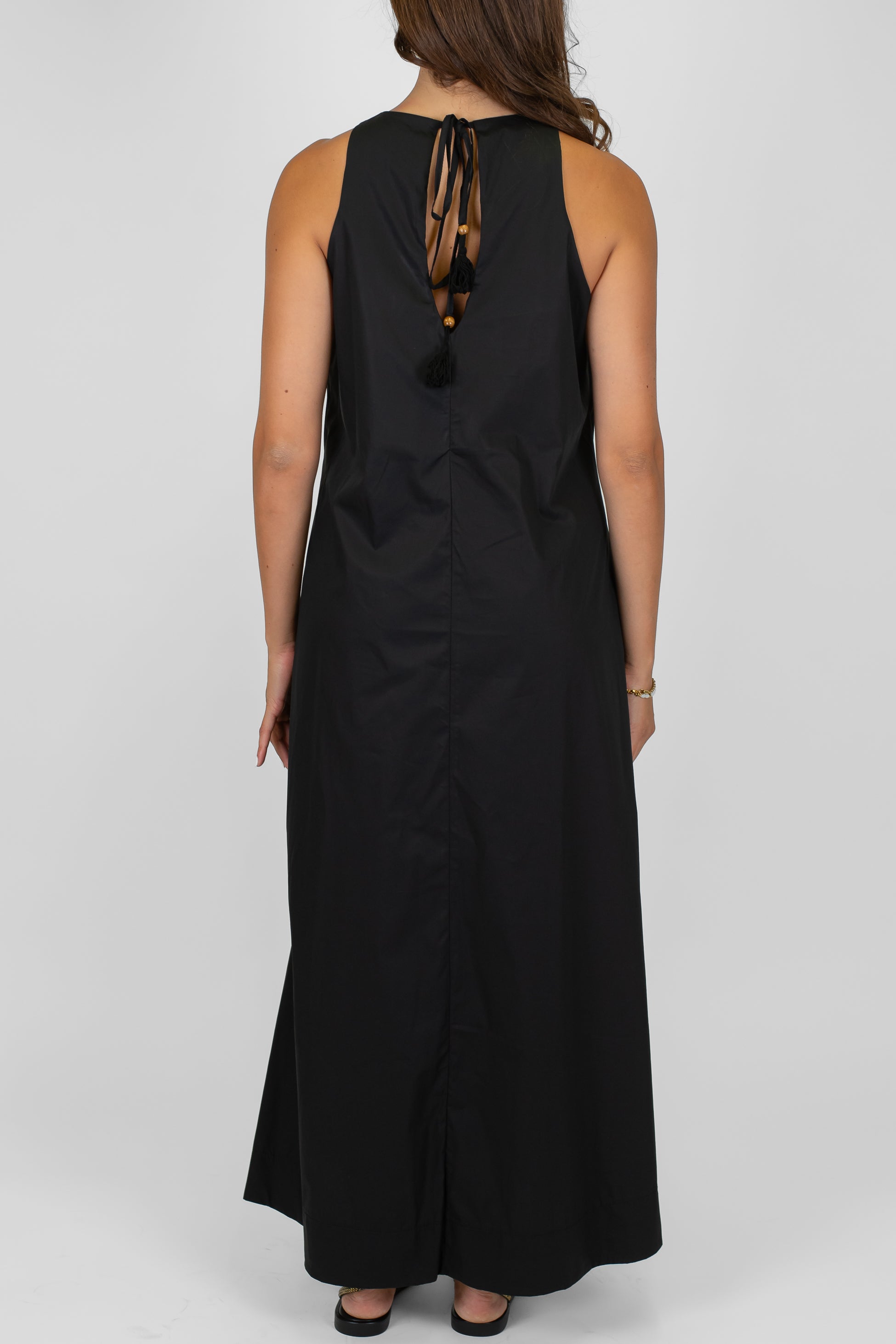 Tensione in - Abito lungo giromaniche in cotone con allaccio sul retro