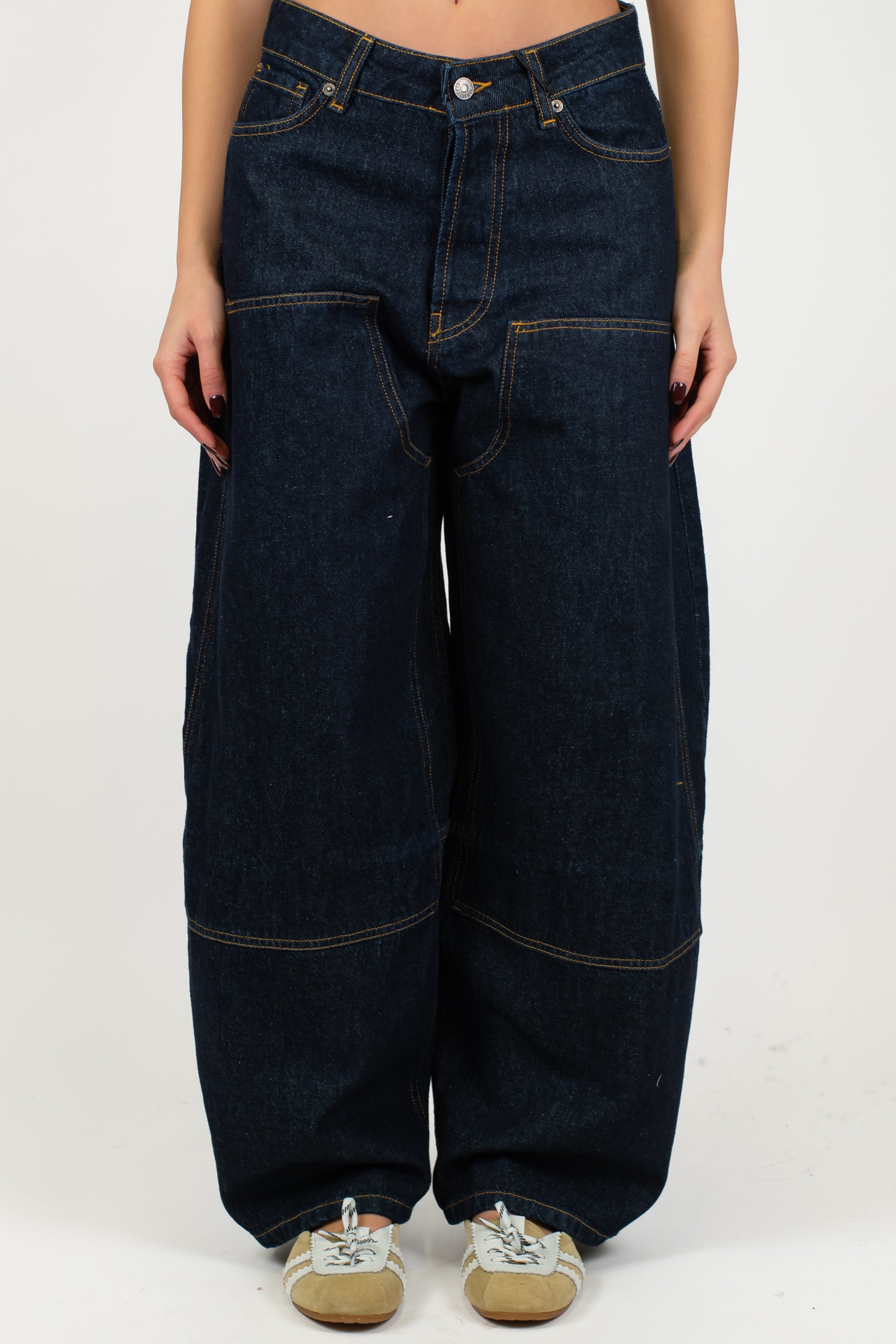 Tensione in - Jeans barrell lavaggio scuro