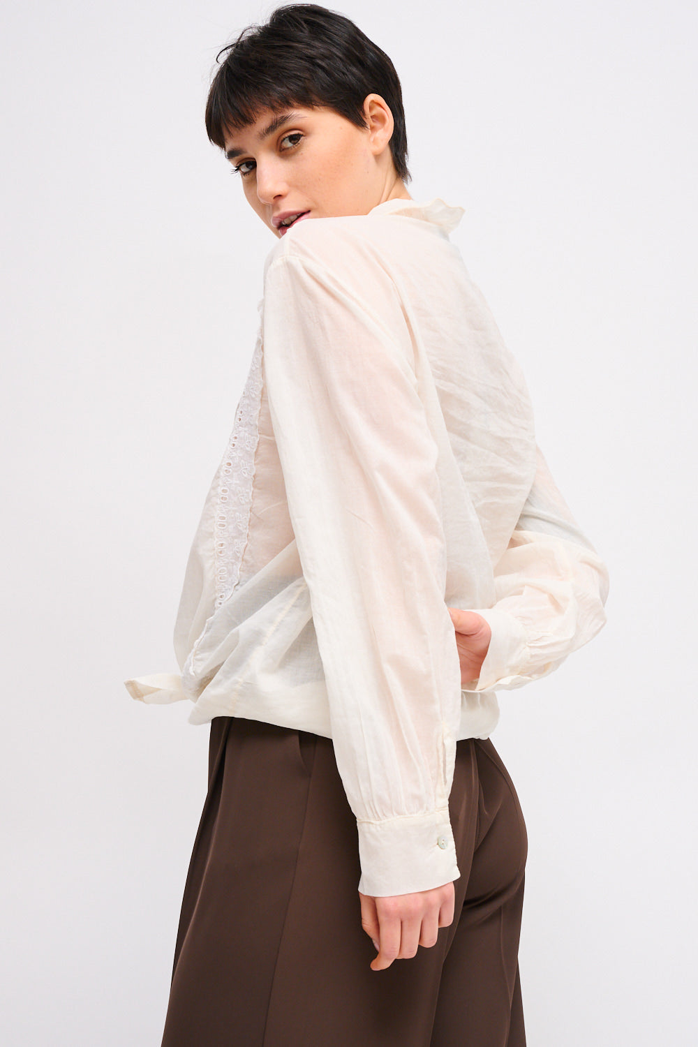 Maryley - Camicia in mussola di cotone con dettagli ricamati