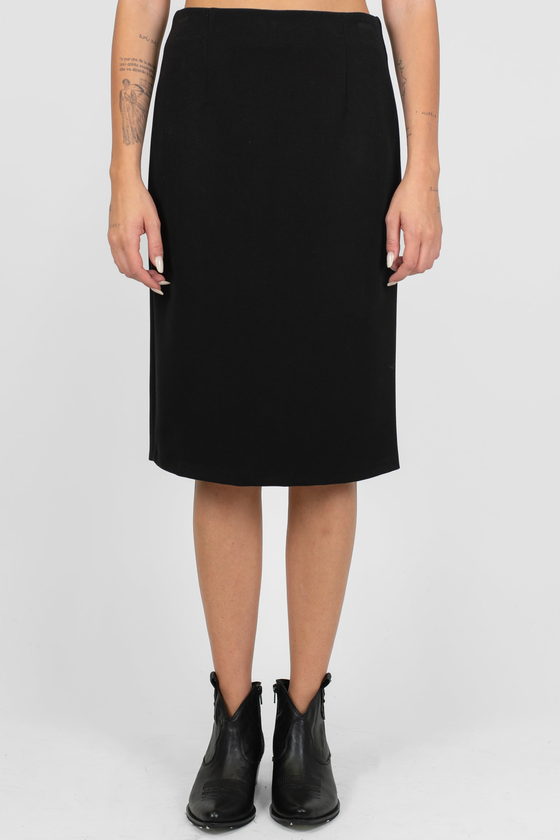 Tensione in - Gonna tinta unita con chiusura zip sul retro