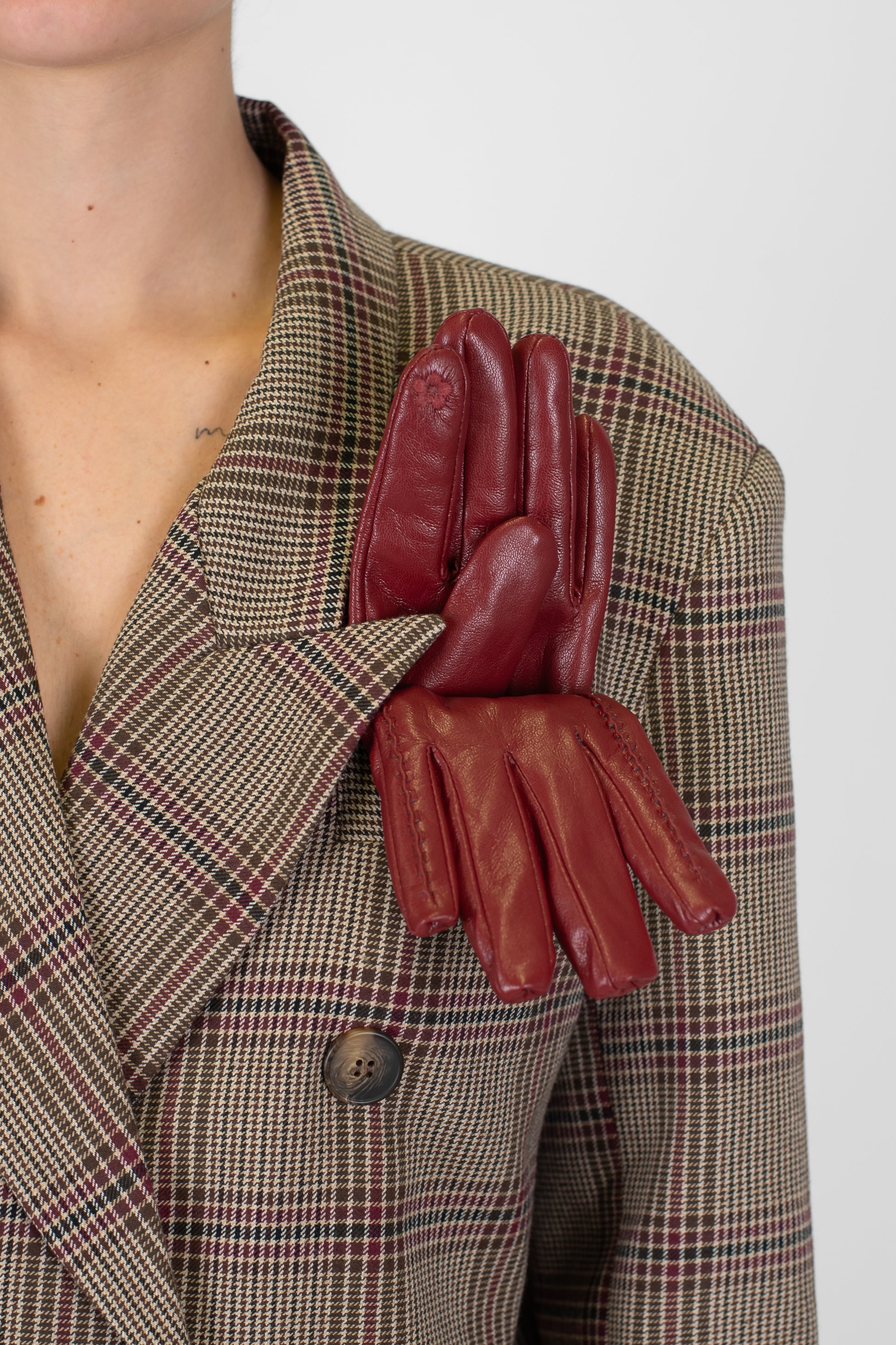 Tensione in - Giacca doppiopetto fantasia check con guanti