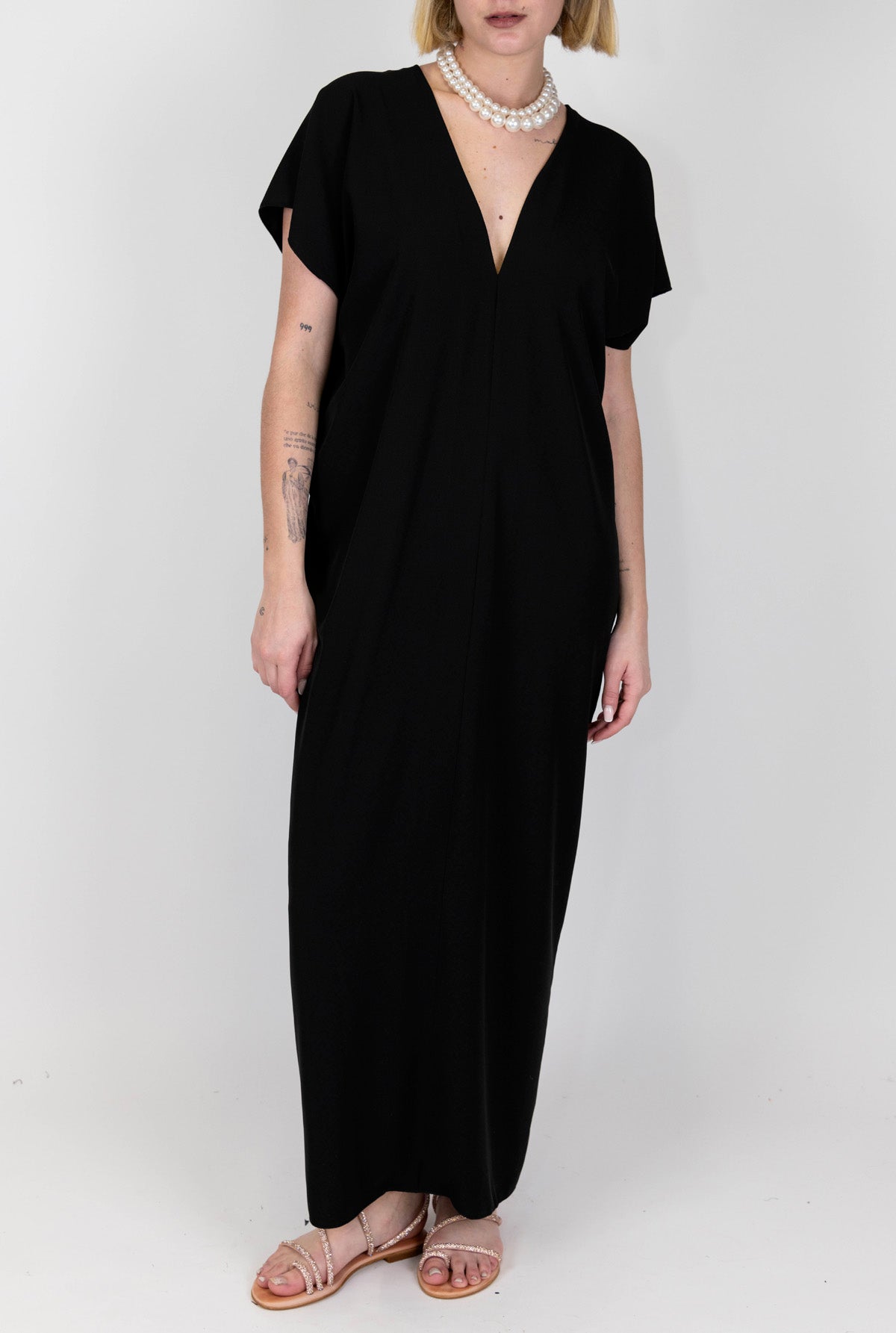 Motel - Abito lungo scollo a V fronte-retro con collana