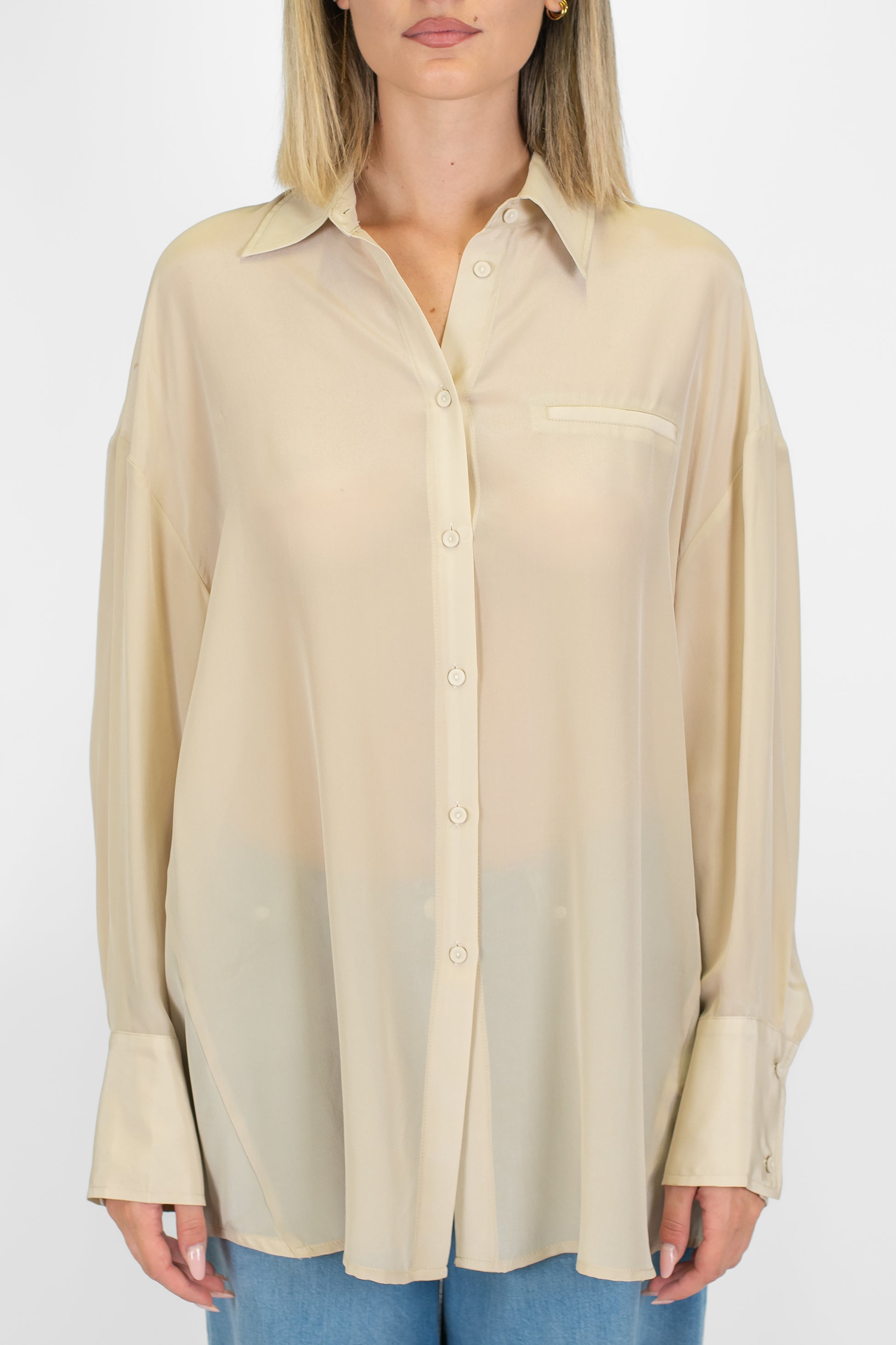 Tensione in - Camicia in misto seta con taschino e polsino ampio