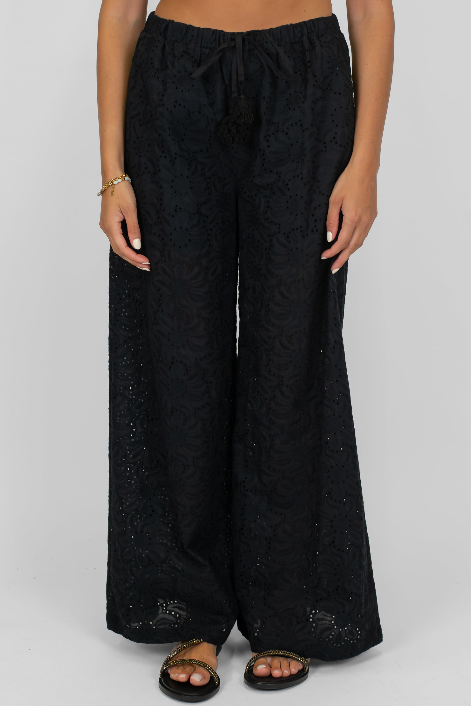 Tensione in - Pantalone palazzo in pizzo sangallo con coulisse